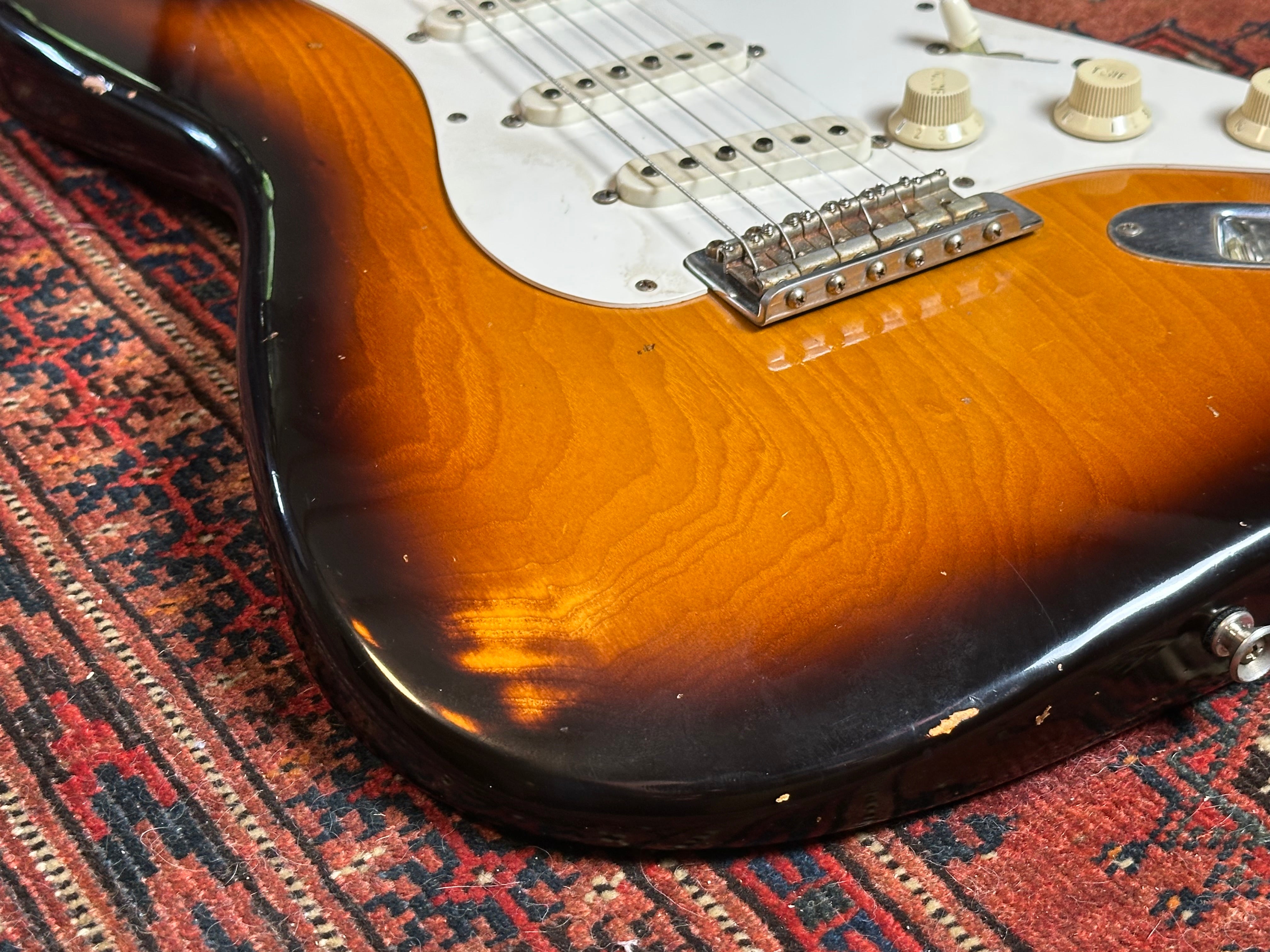 Fender Custom Shop '54 Cunetto Relic LTD Stratocaster 1997 Sunburst