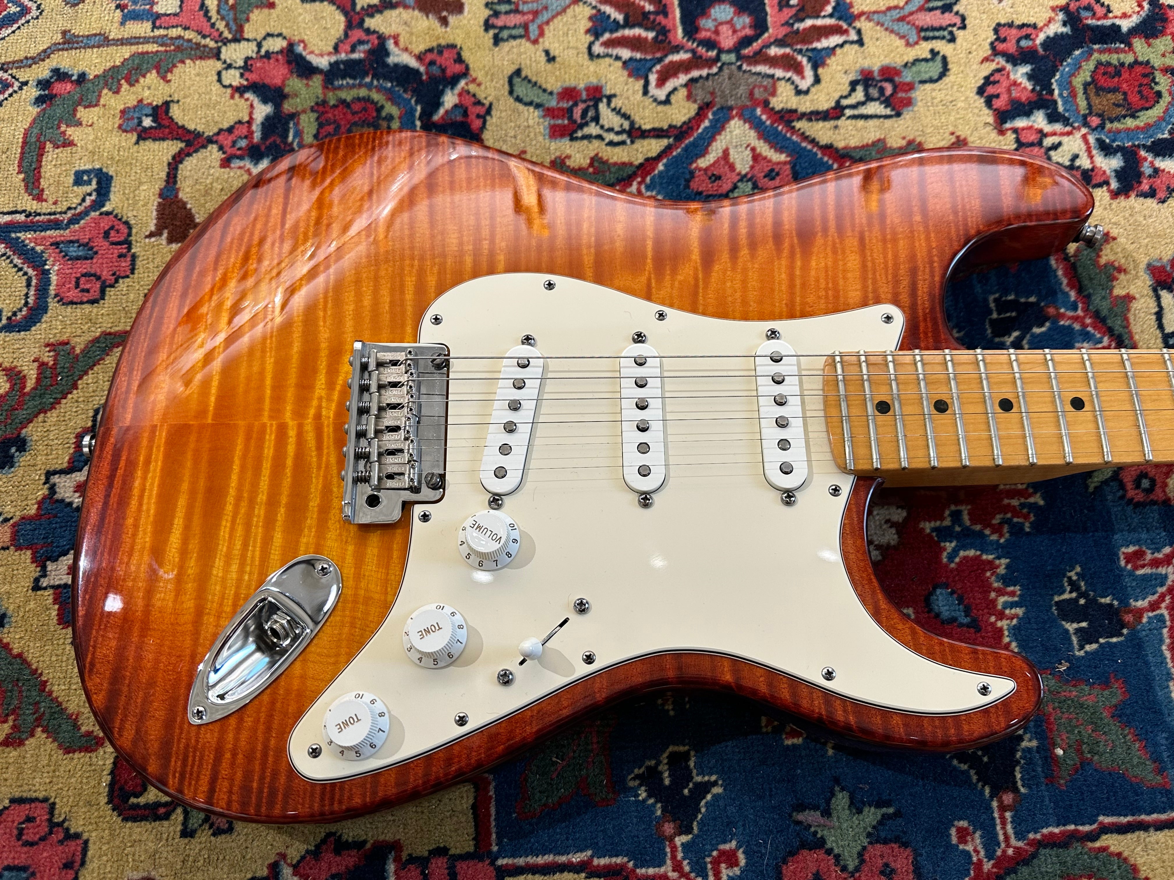 Fender American Select Stratocaster 2012 Dark Cherry Burst