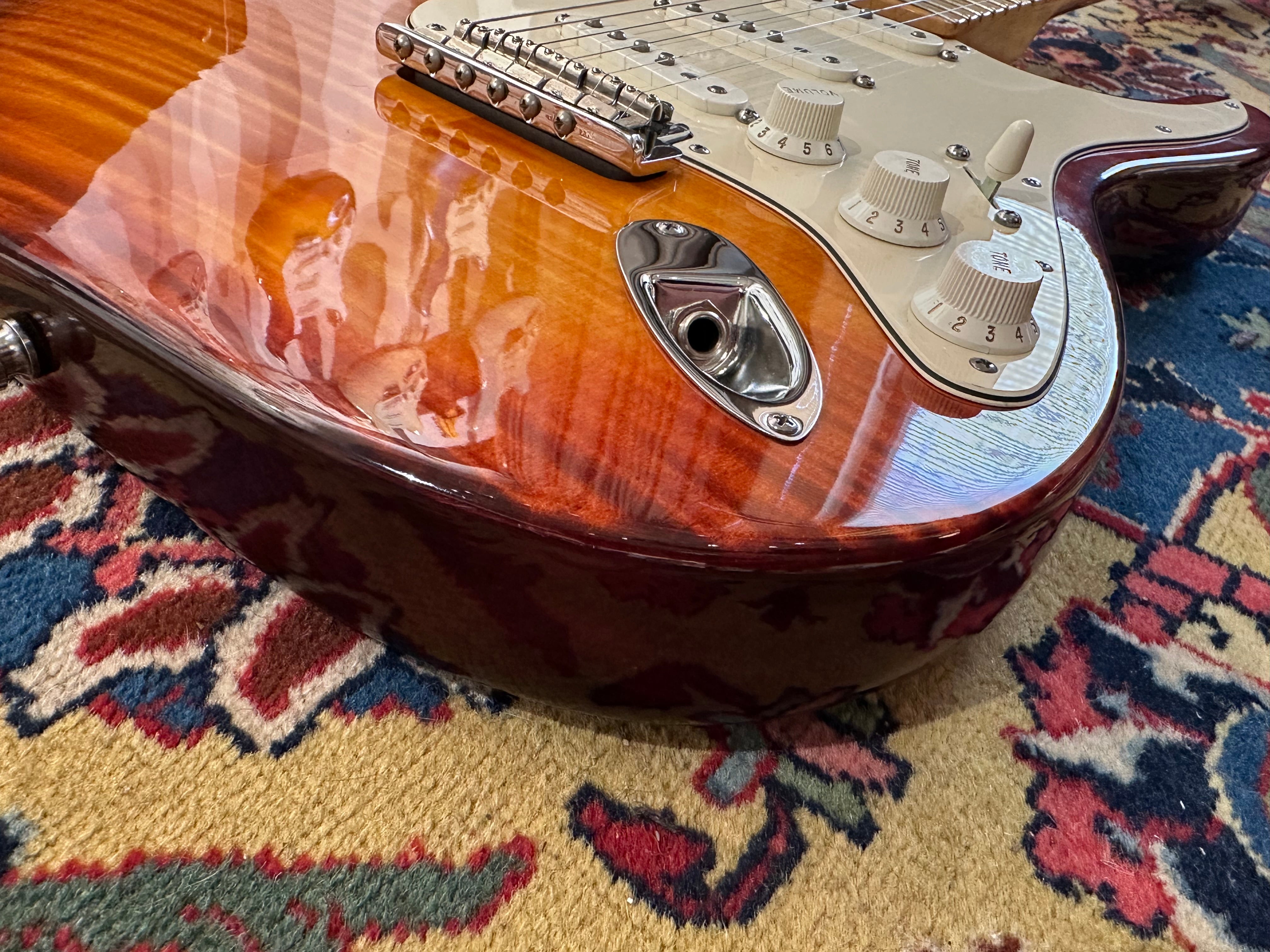 Fender American Select Stratocaster 2012 Dark Cherry Burst