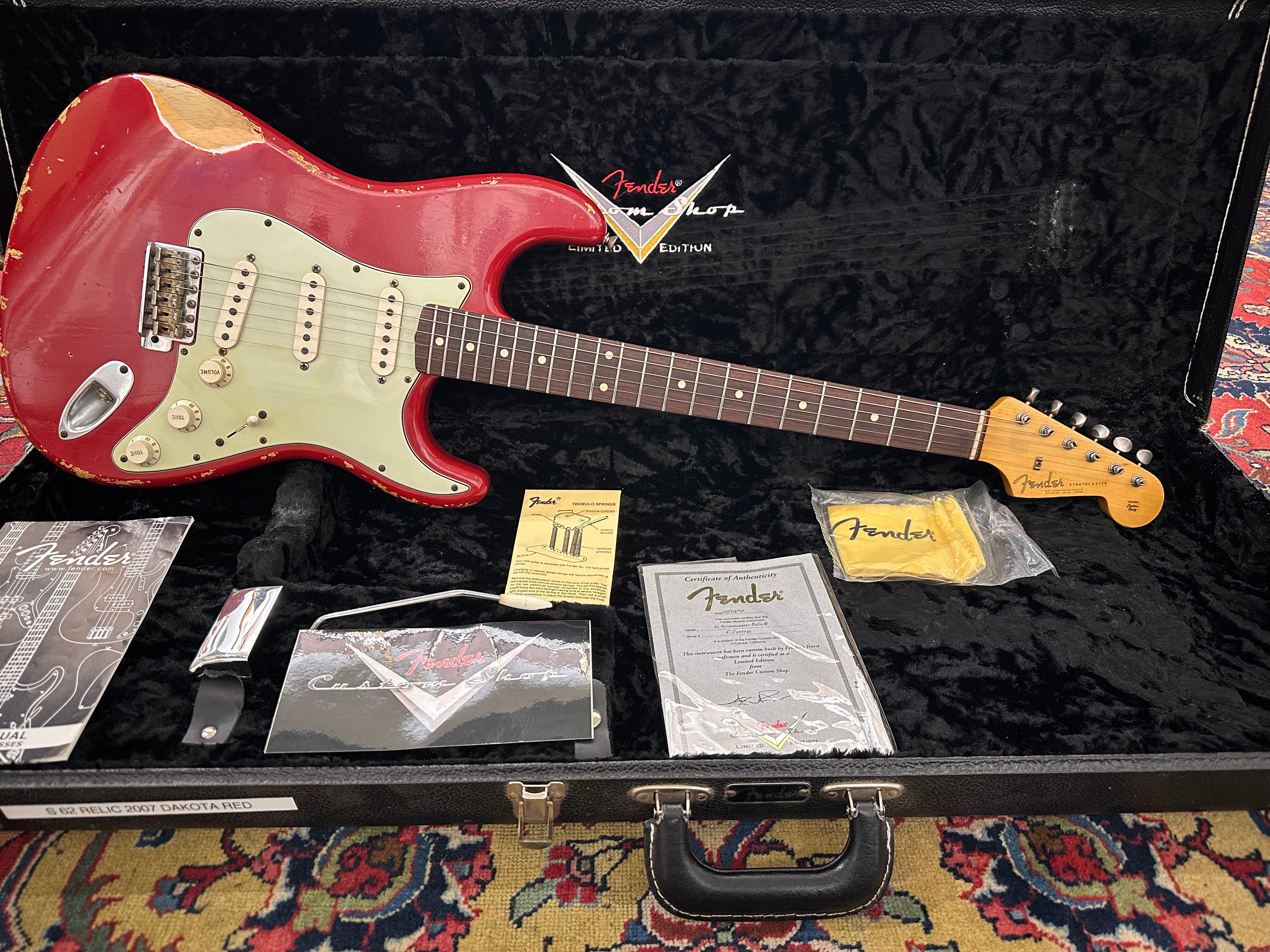 SOLD - Fender Custom Shop '62 NAMM LTD Heavy Relic Stratocaster 2007 Dakota Red