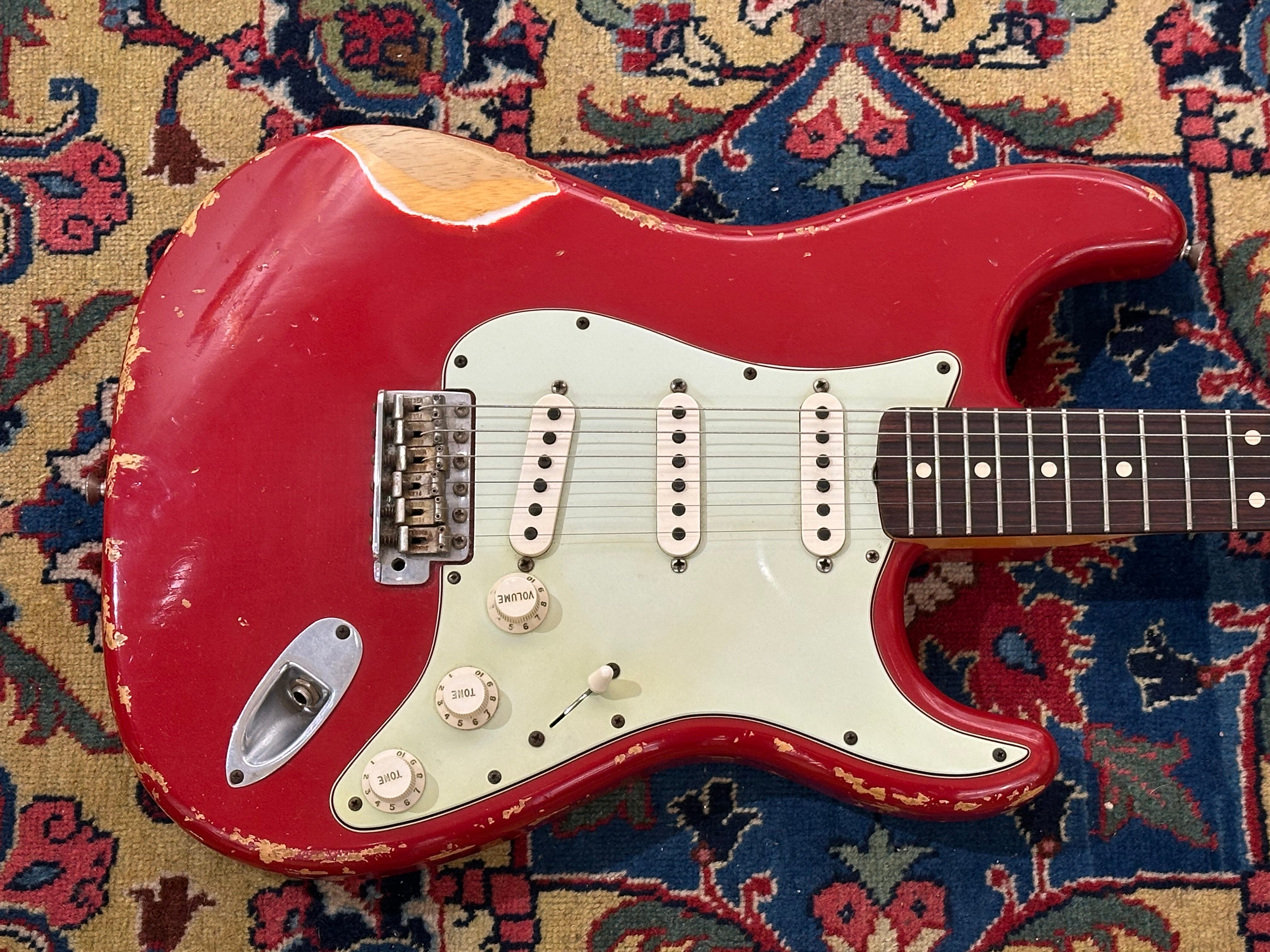 SOLD - Fender Custom Shop '62 NAMM LTD Heavy Relic Stratocaster 2007 Dakota Red