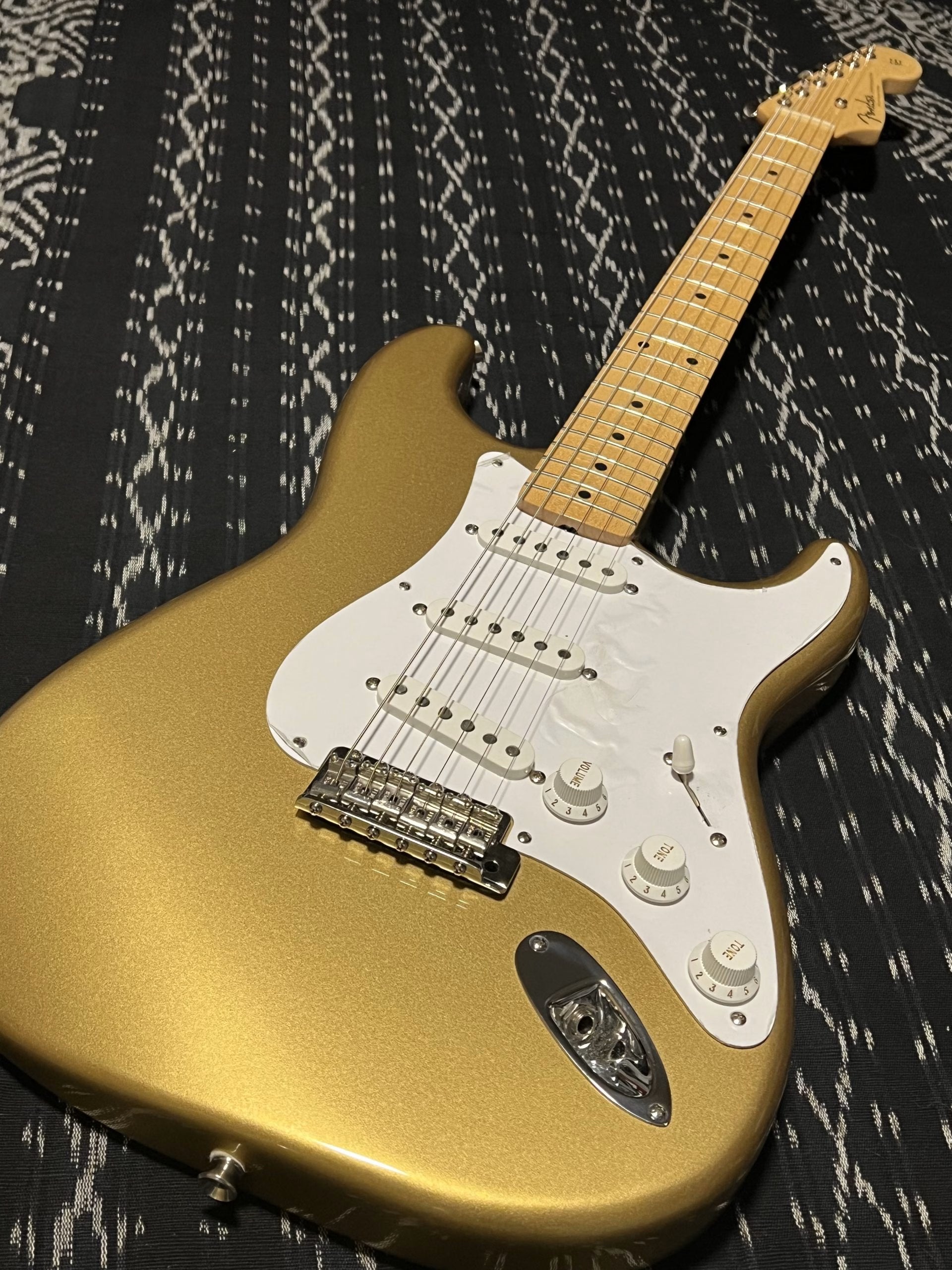 SOLD - 1994 Fender Custom Shop 54 Custom Classic Series Stratocaster Aztec Gold