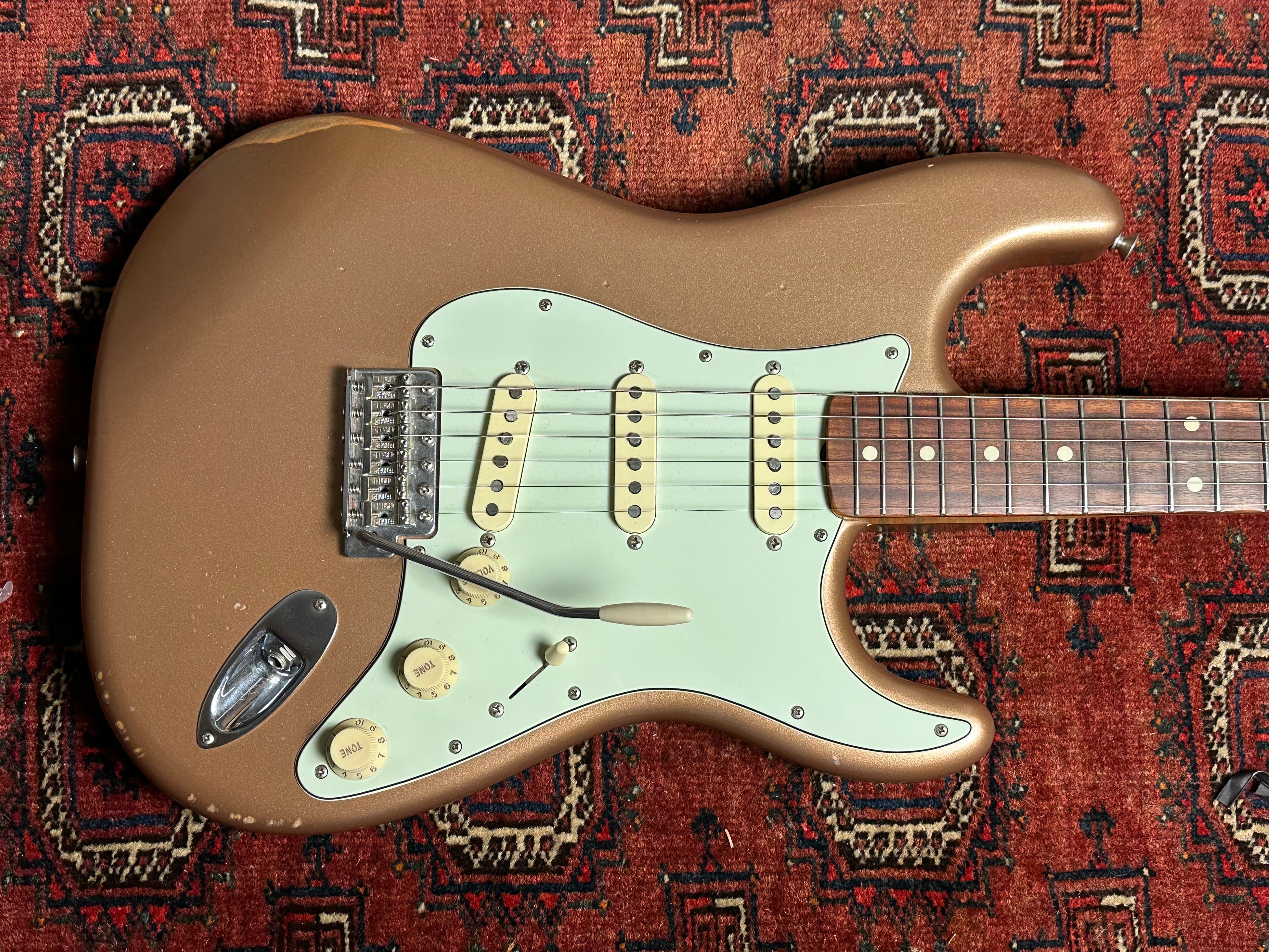 Fender Vintera '60 Roadworn Stratocaster 2021 Firemist Gold