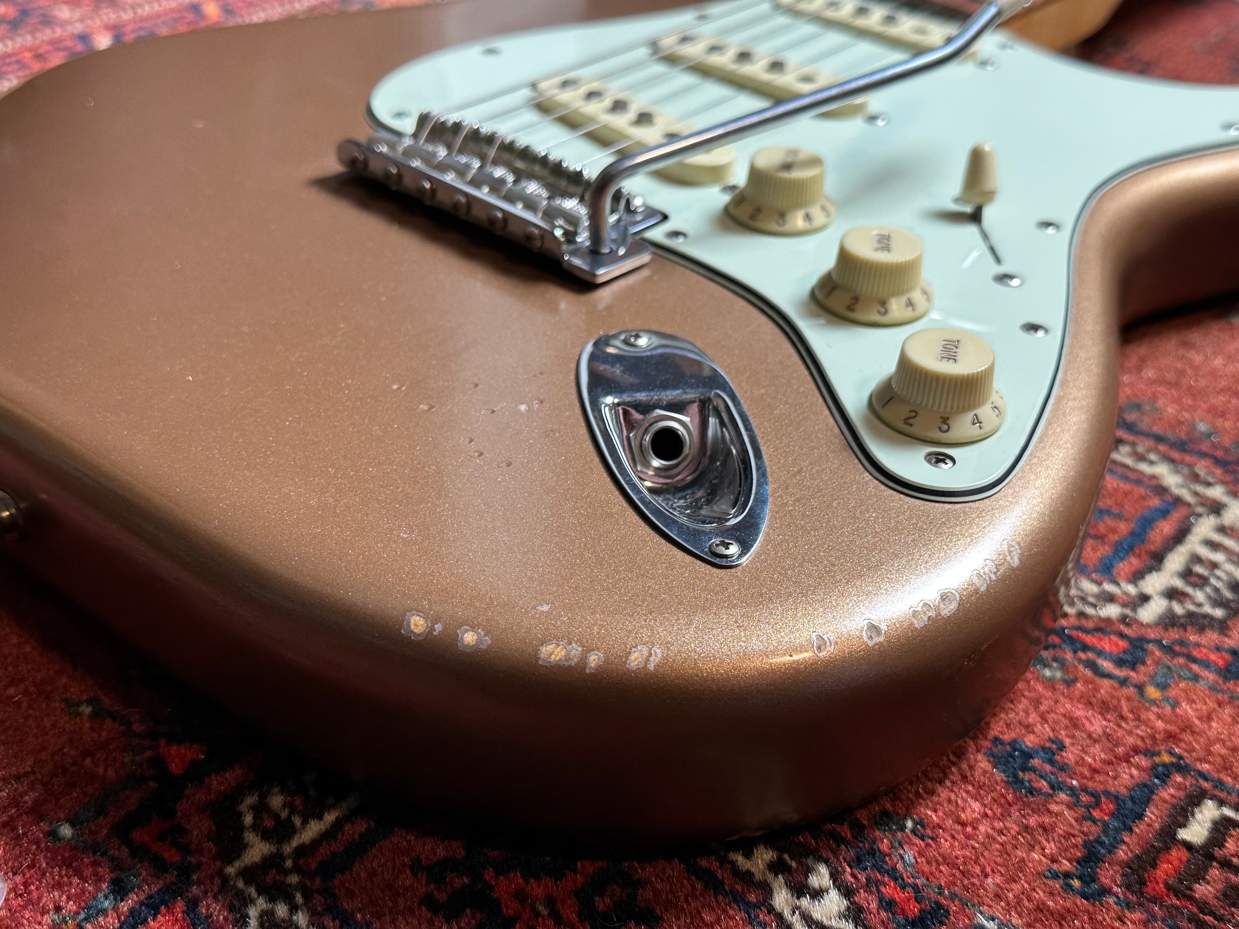 Fender Vintera '60 Roadworn Stratocaster 2021 Firemist Gold