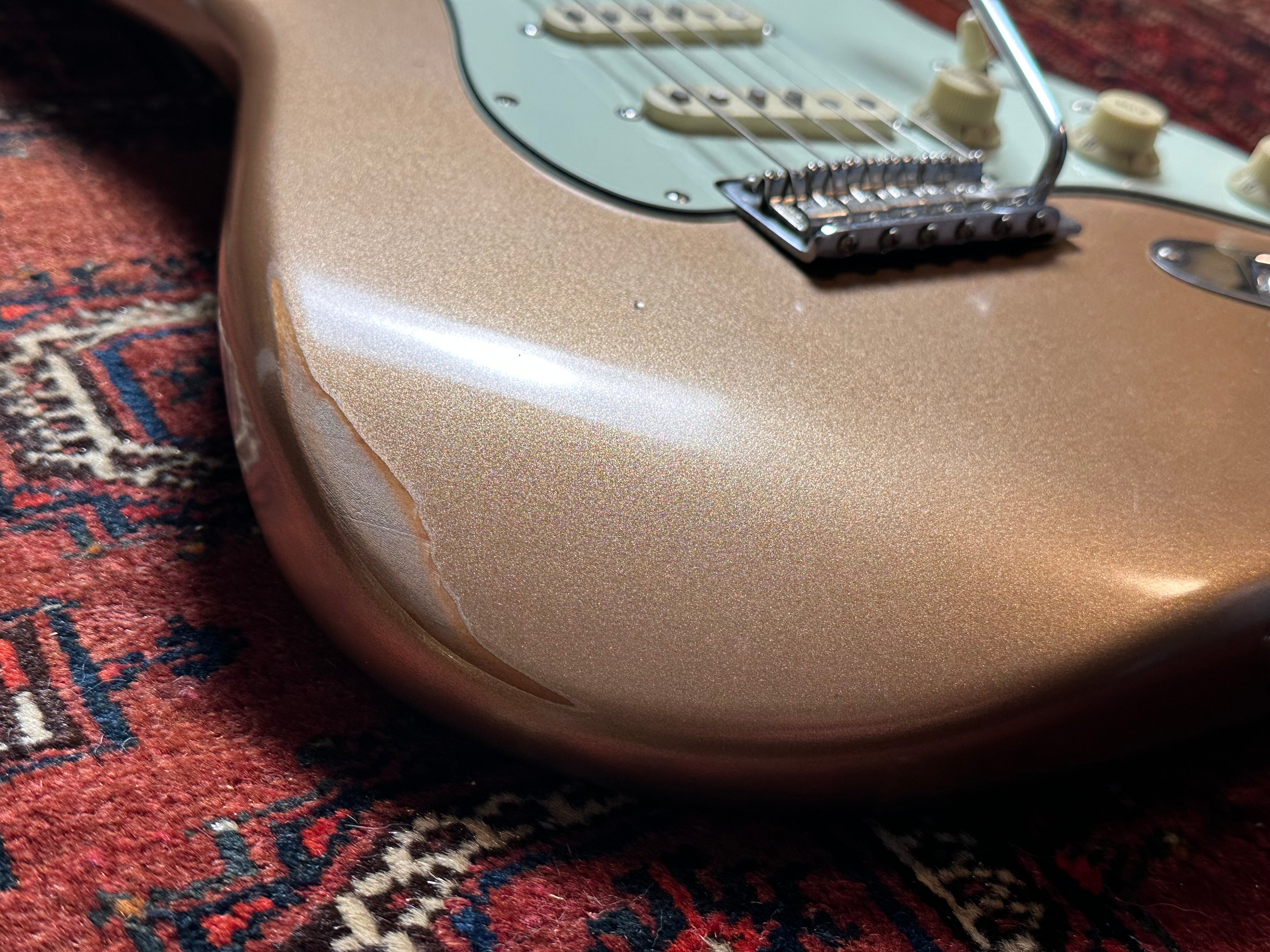 Fender Vintera '60 Roadworn Stratocaster 2021 Firemist Gold