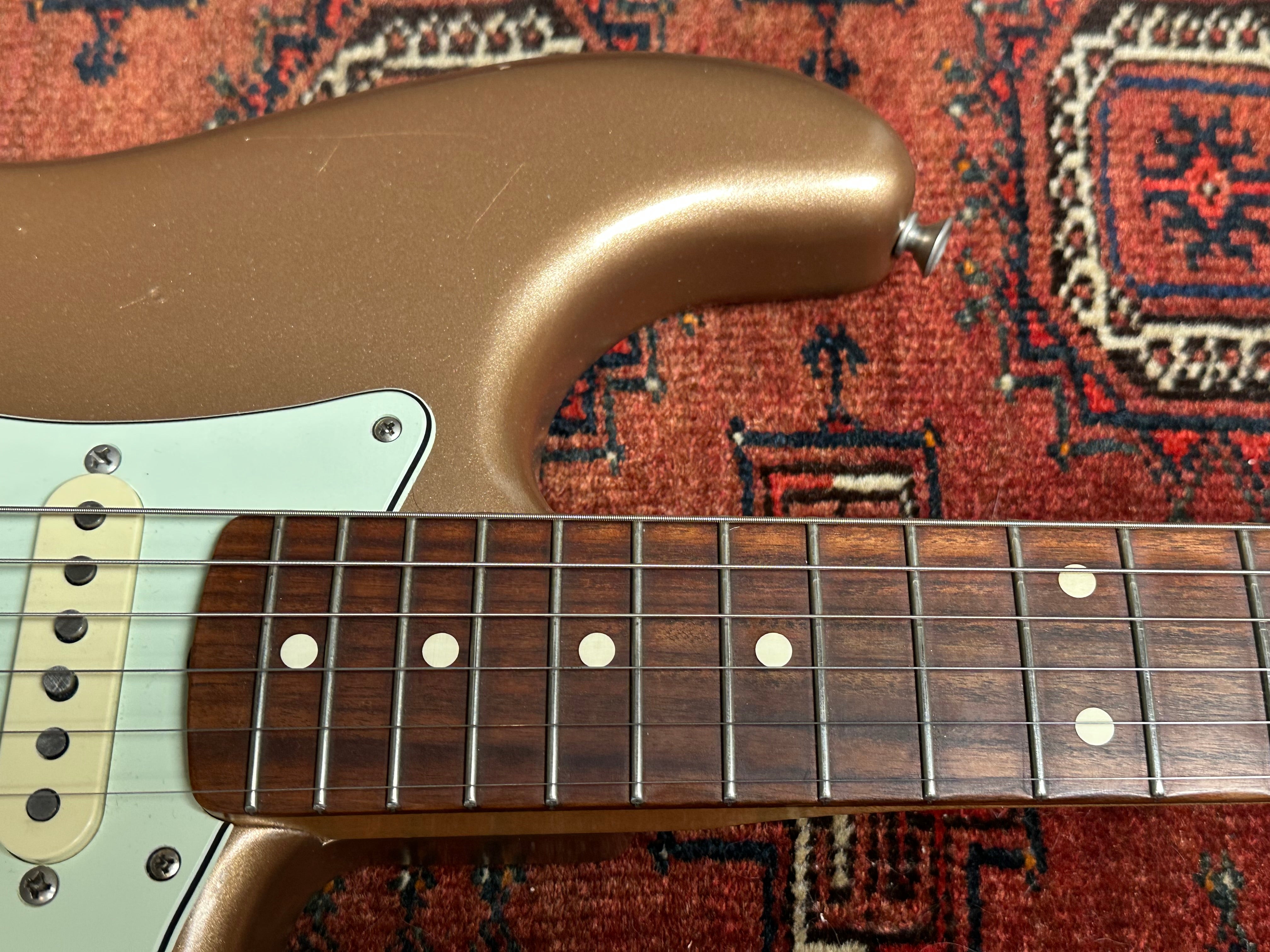 Fender Vintera '60 Roadworn Stratocaster 2021 Firemist Gold