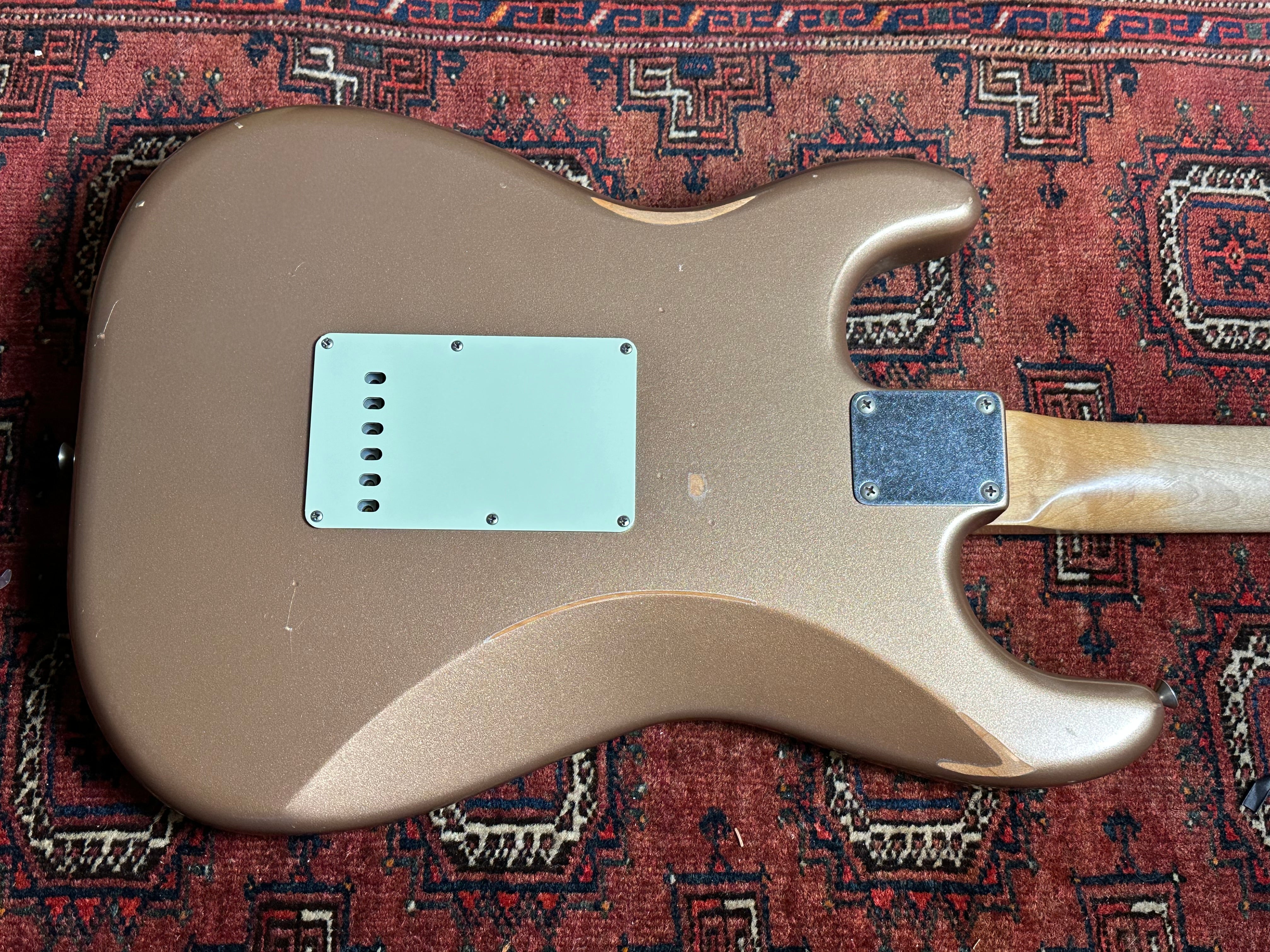 Fender Vintera '60 Roadworn Stratocaster 2021 Firemist Gold