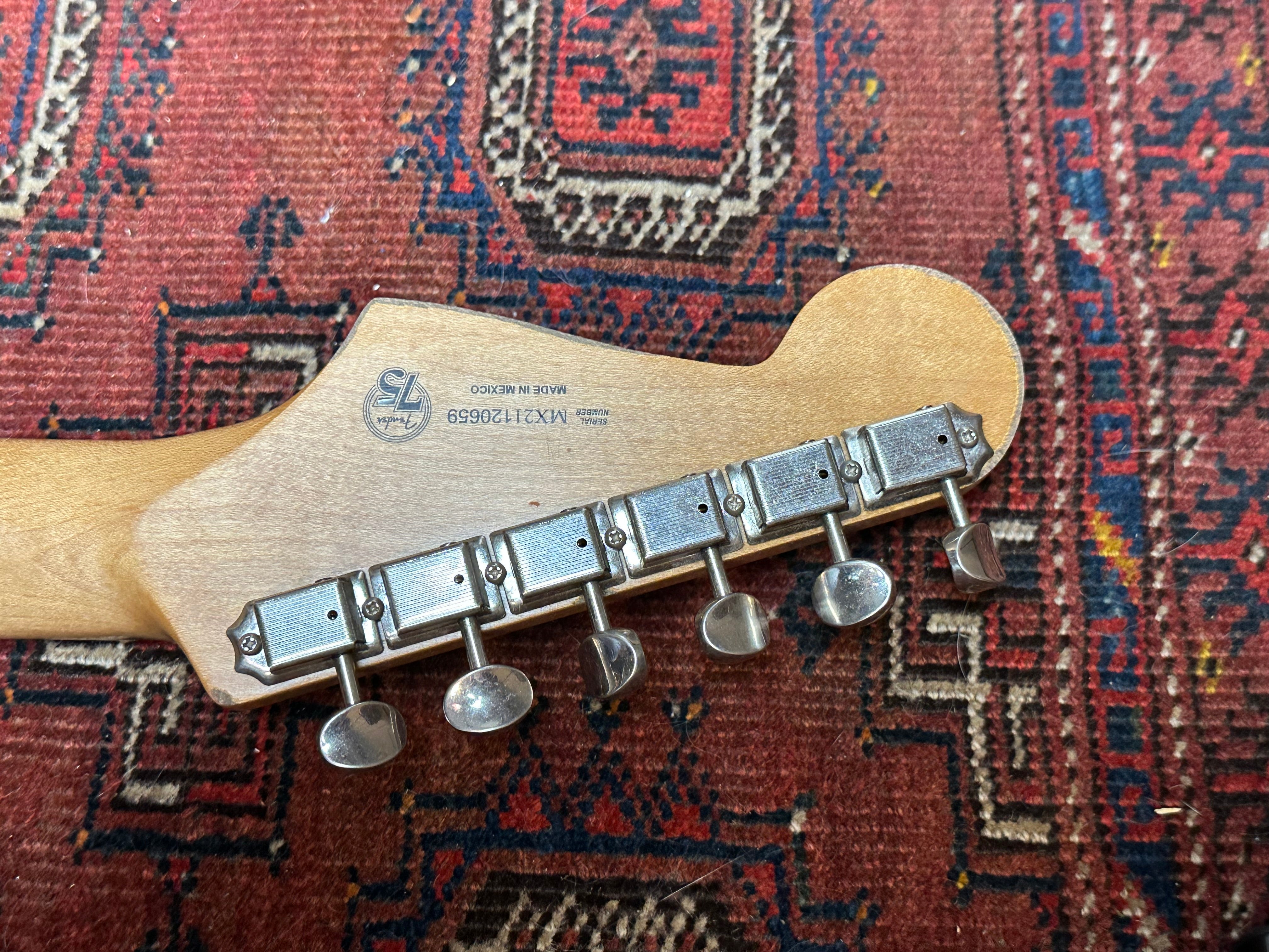 Fender Vintera '60 Roadworn Stratocaster 2021 Firemist Gold