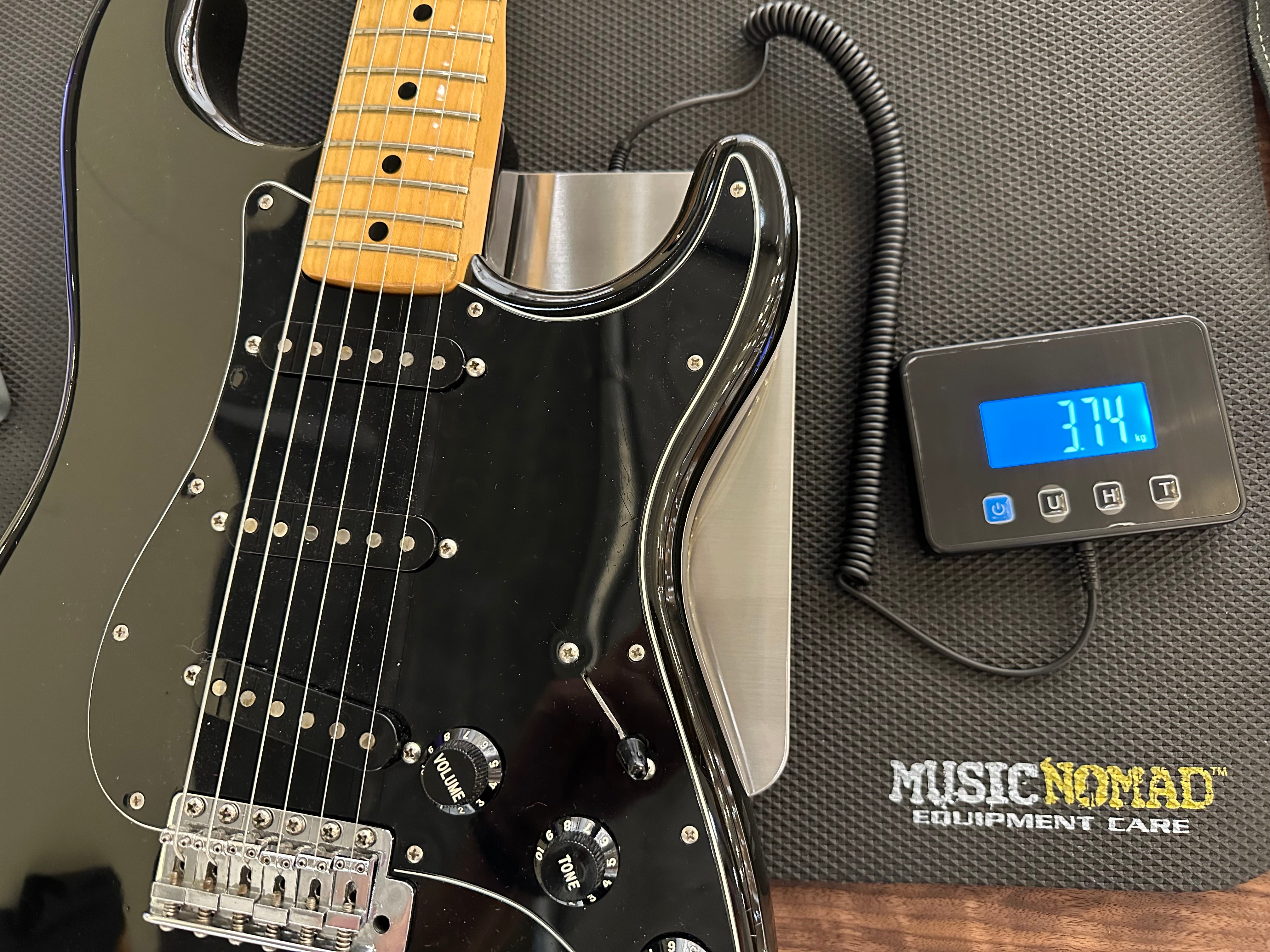 Fender Stratocaster 1977 Black (only 3.7kg)