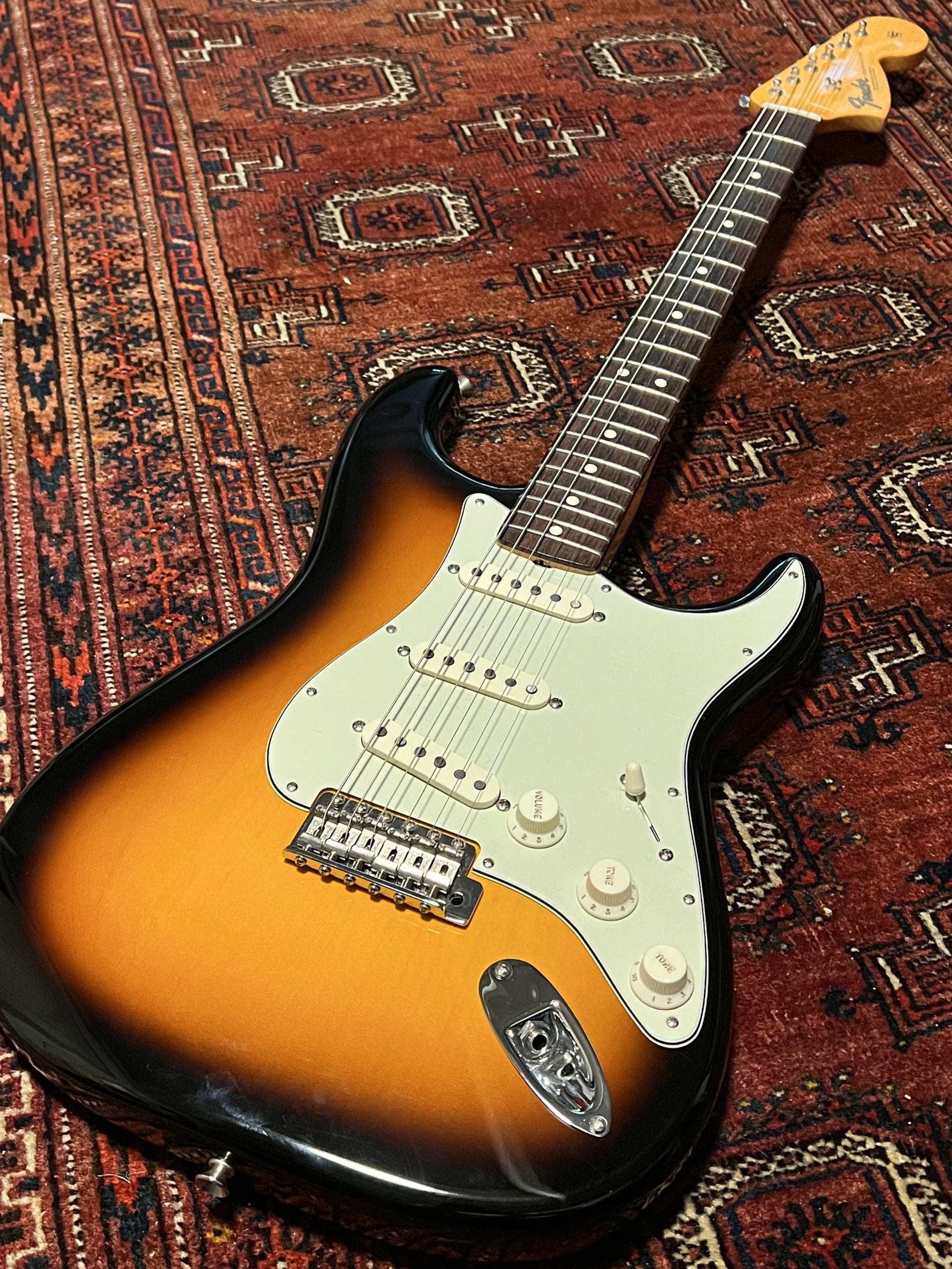 SOLD - 2022 Fender Custom Shop '66 NOS Stratocaster Faded 3Tone Sunburst