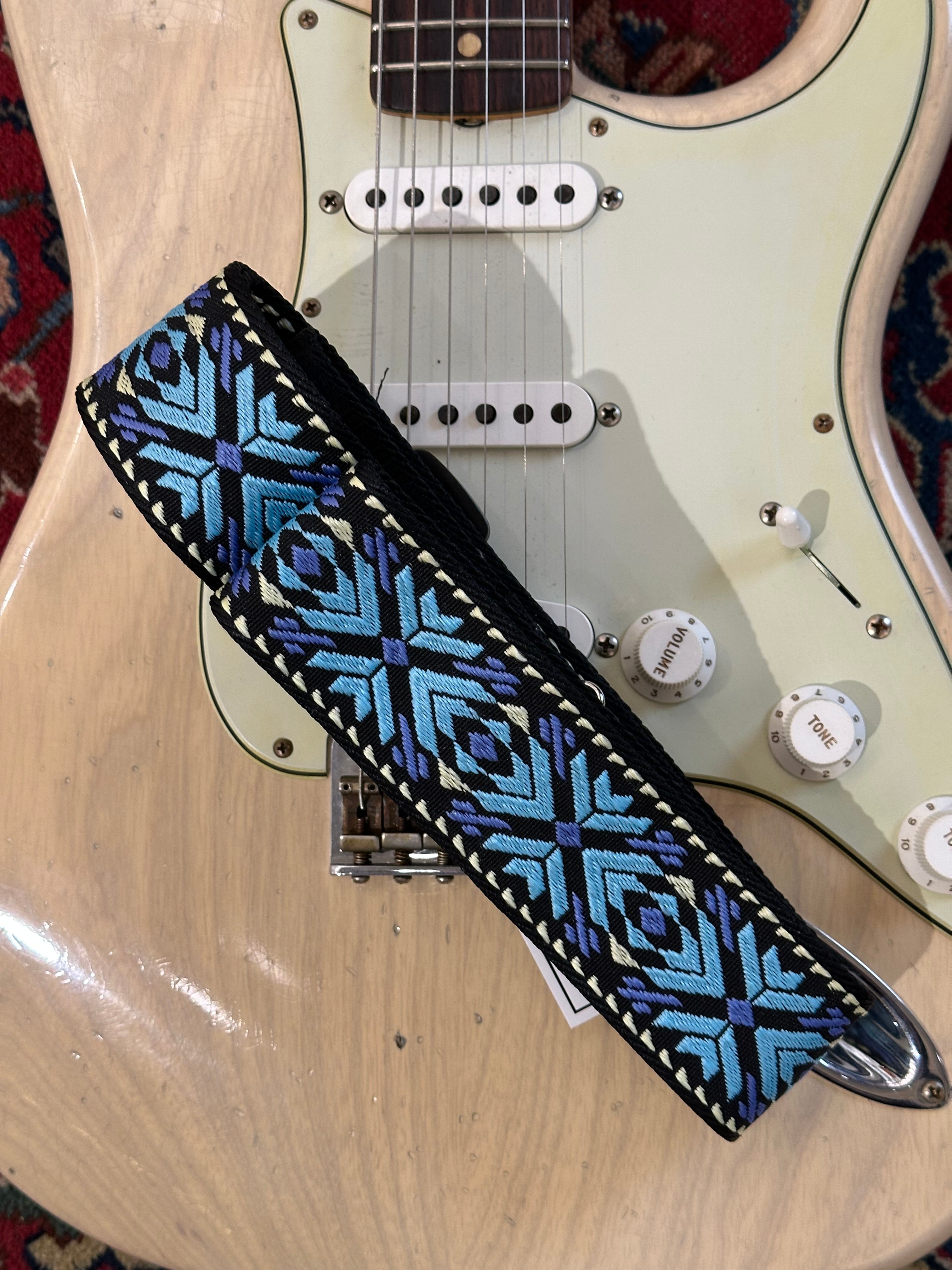Fender guitar strap, Pasadena woven, blue snowflake
