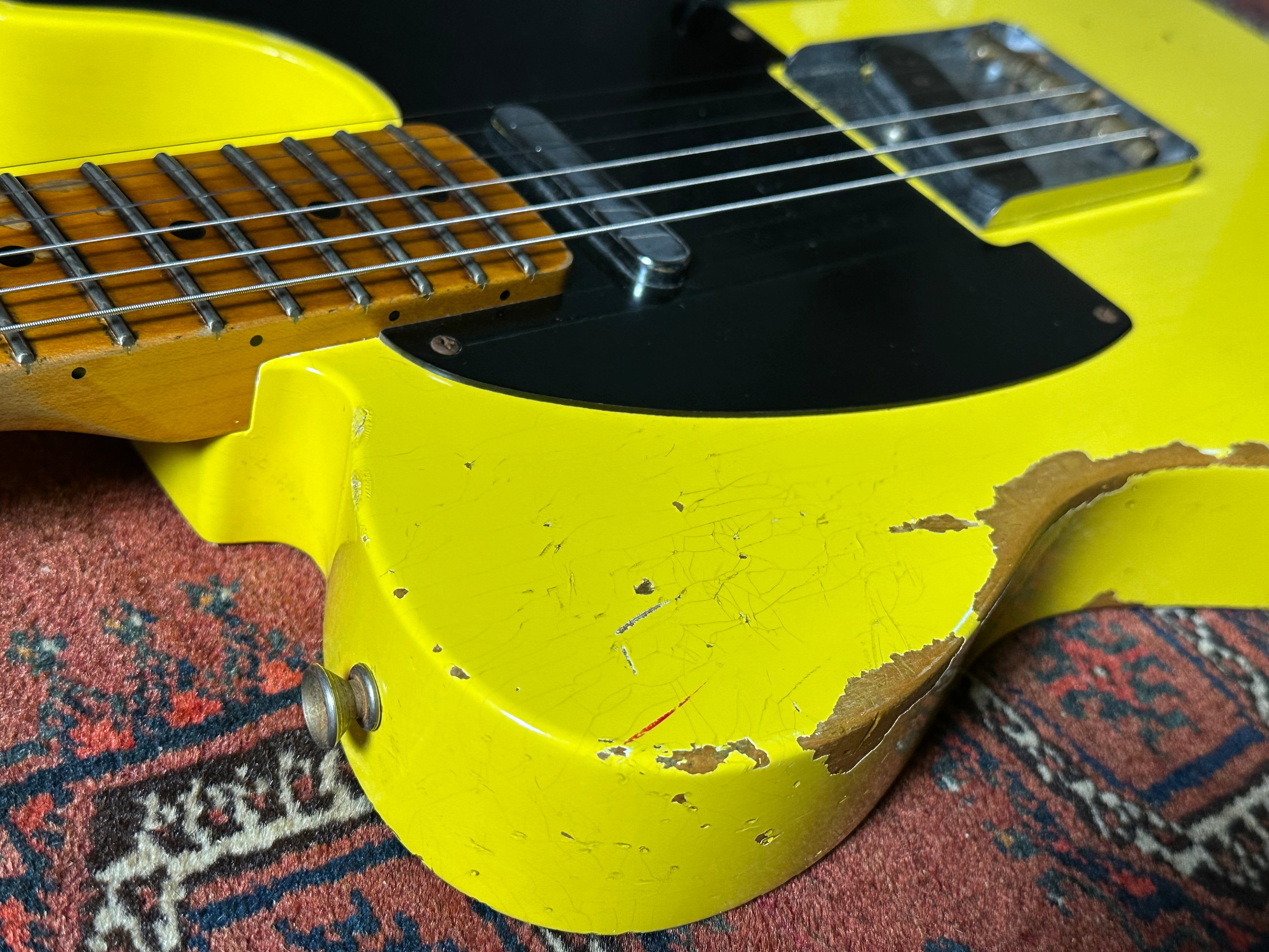 Fender Custom Shop '52 Heavy Relic Telecaster 2013 Graffiti Yellow