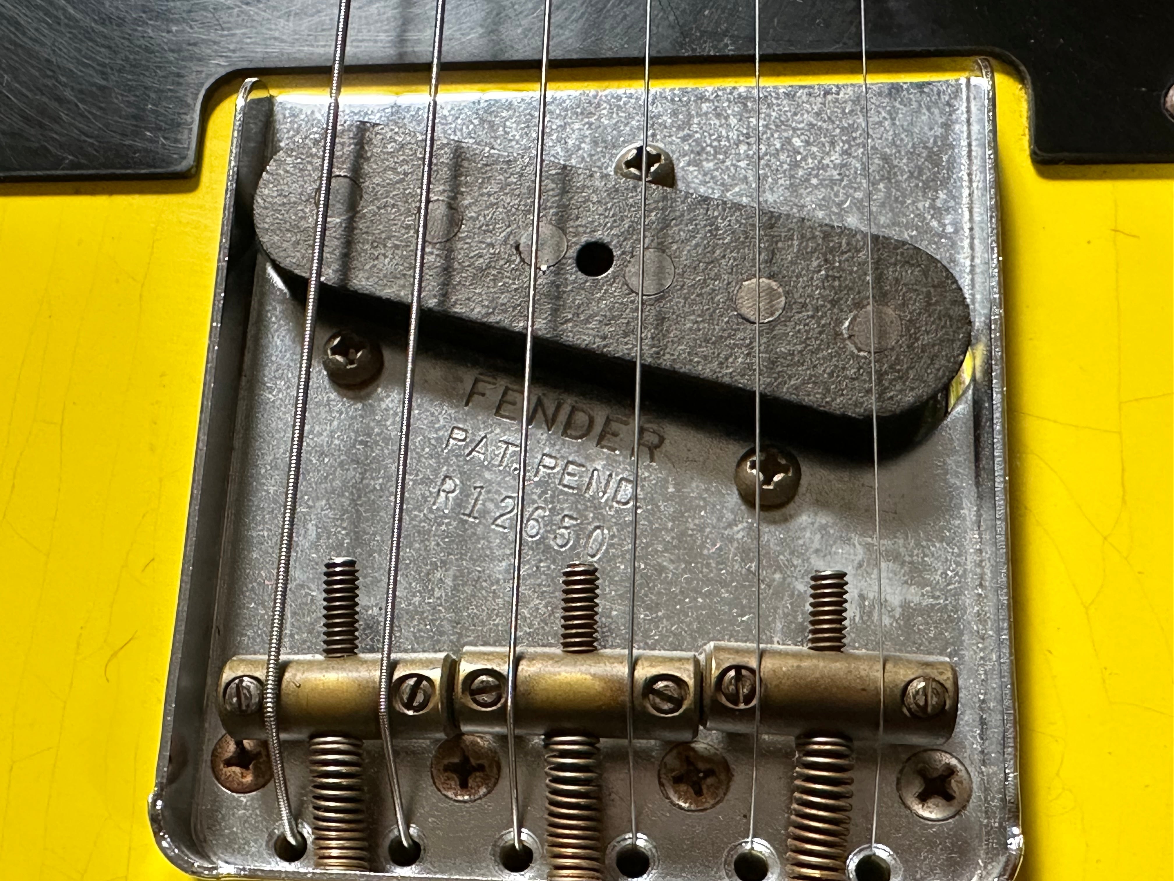 Fender Custom Shop '52 Heavy Relic Telecaster 2013 Graffiti Yellow