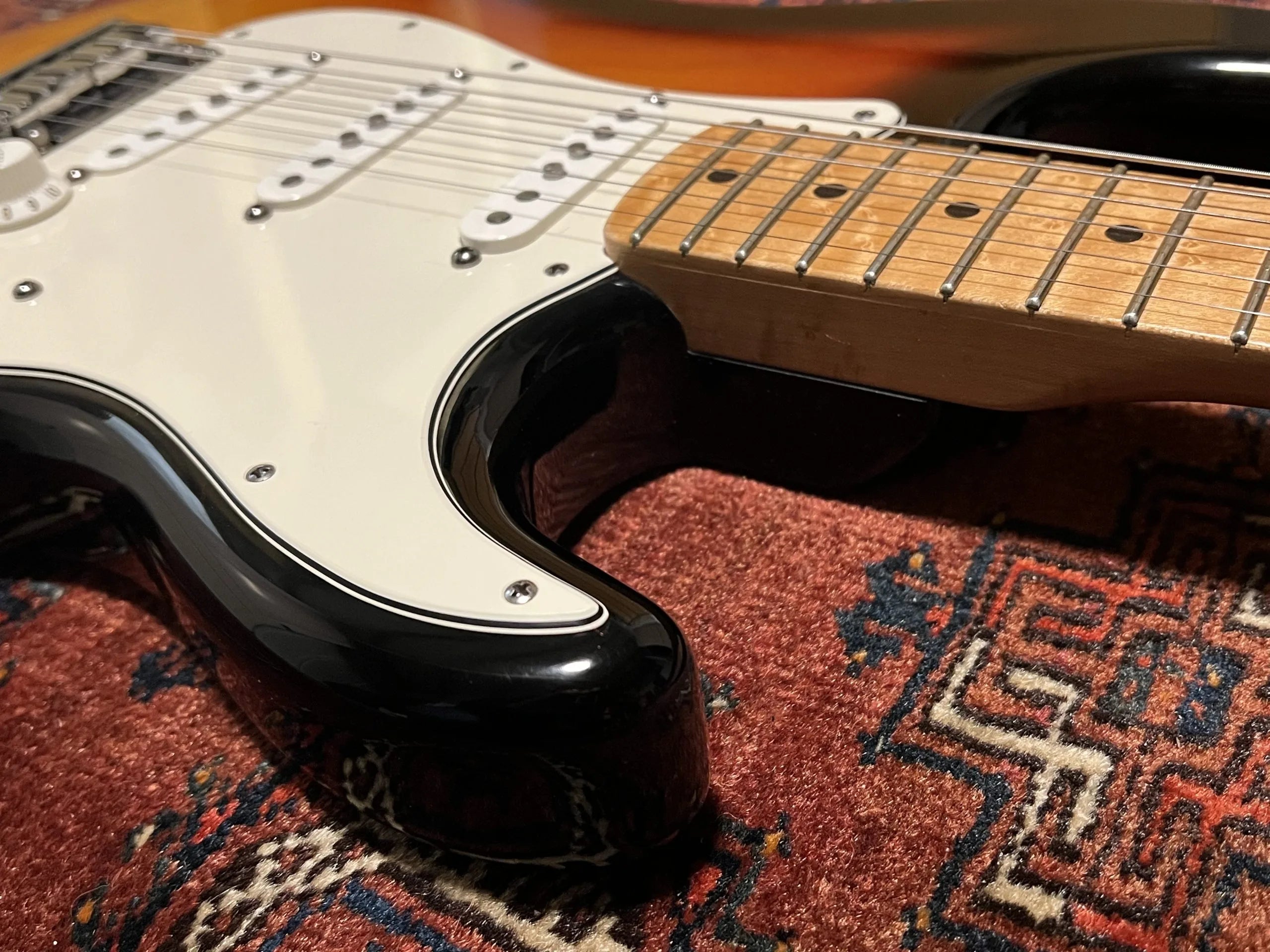 SOLD - 2011 Fender Custom Shop Custom Deluxe Stratocaster Faded 3 color Sunburst