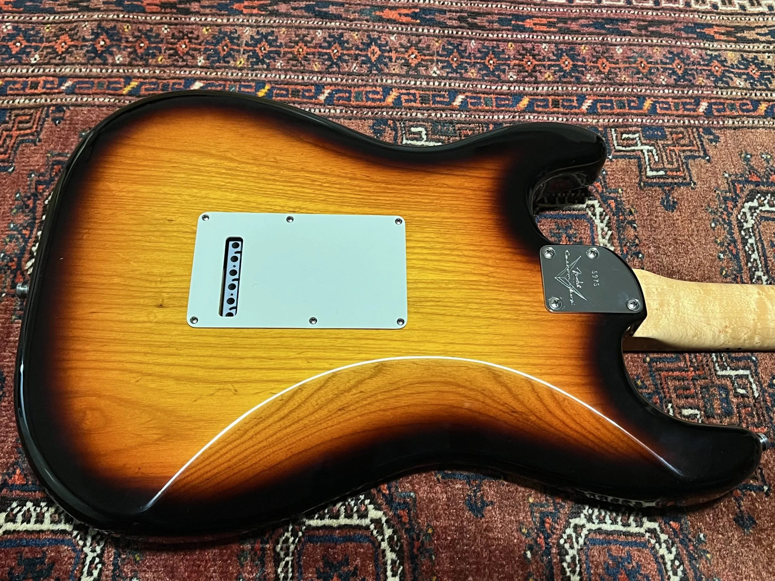 SOLD - 2011 Fender Custom Shop Custom Deluxe Stratocaster Faded 3 color Sunburst