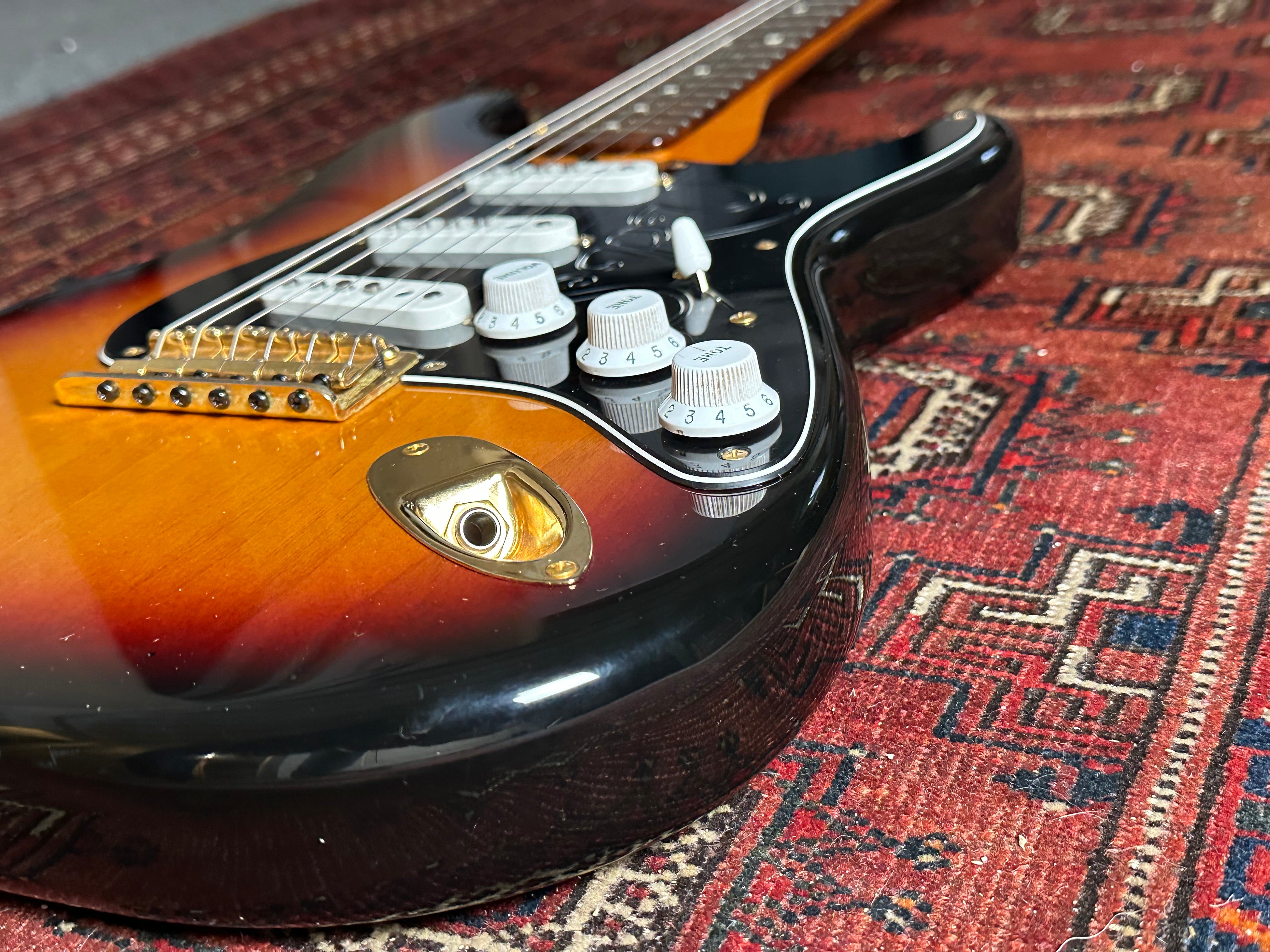 Fender Stevie Ray Vaughan SRV Signature Stratocaster 1998 Sunburst