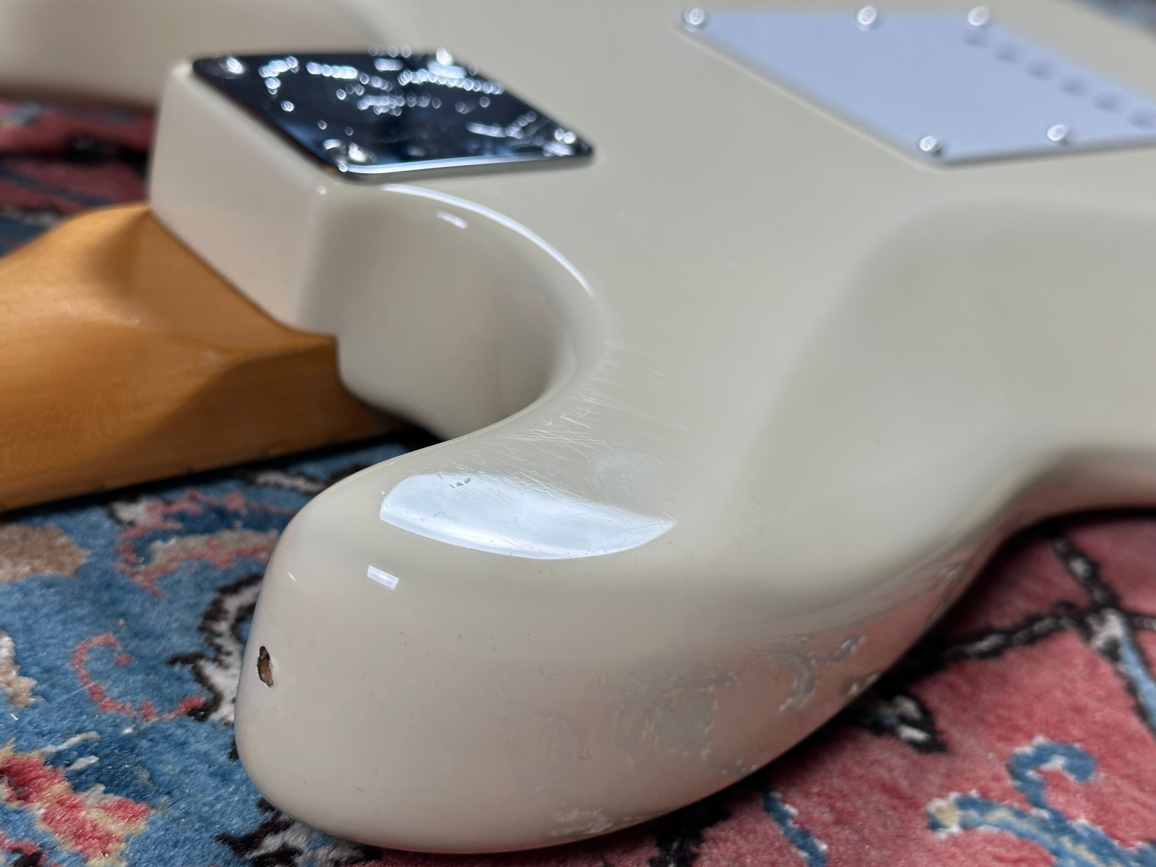 Fender Jimi Hendrix Tribute Stratocaster 1997 Olympic White