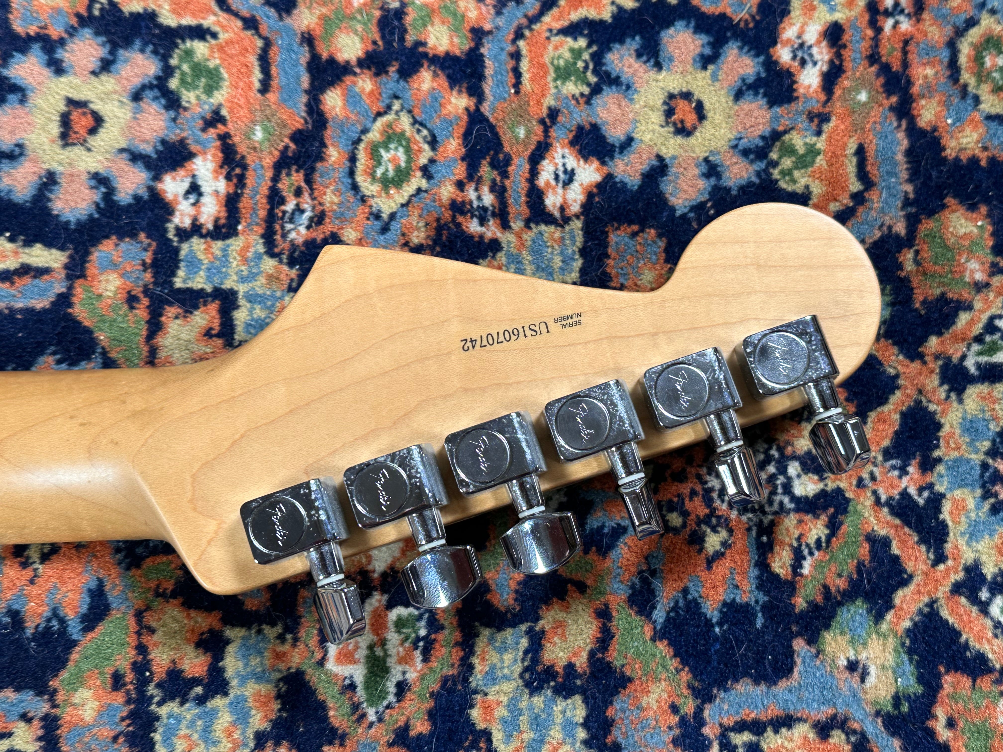 Fender American Professional Maple Fingerboard Stratocaster 2016 Antique Olive