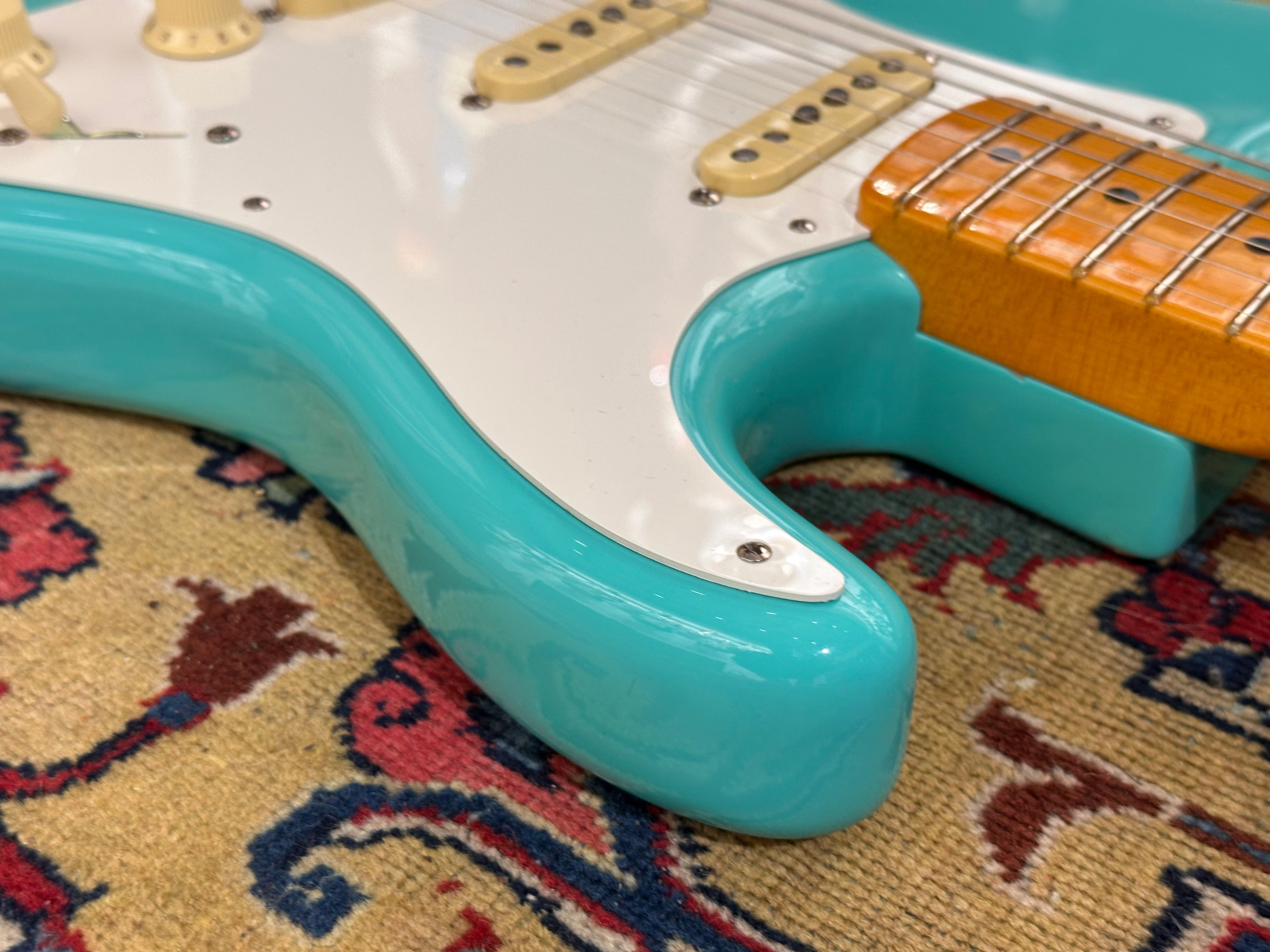 Fender American Vintage II Maple Neck Stratocaster 2023 Seafoam Green