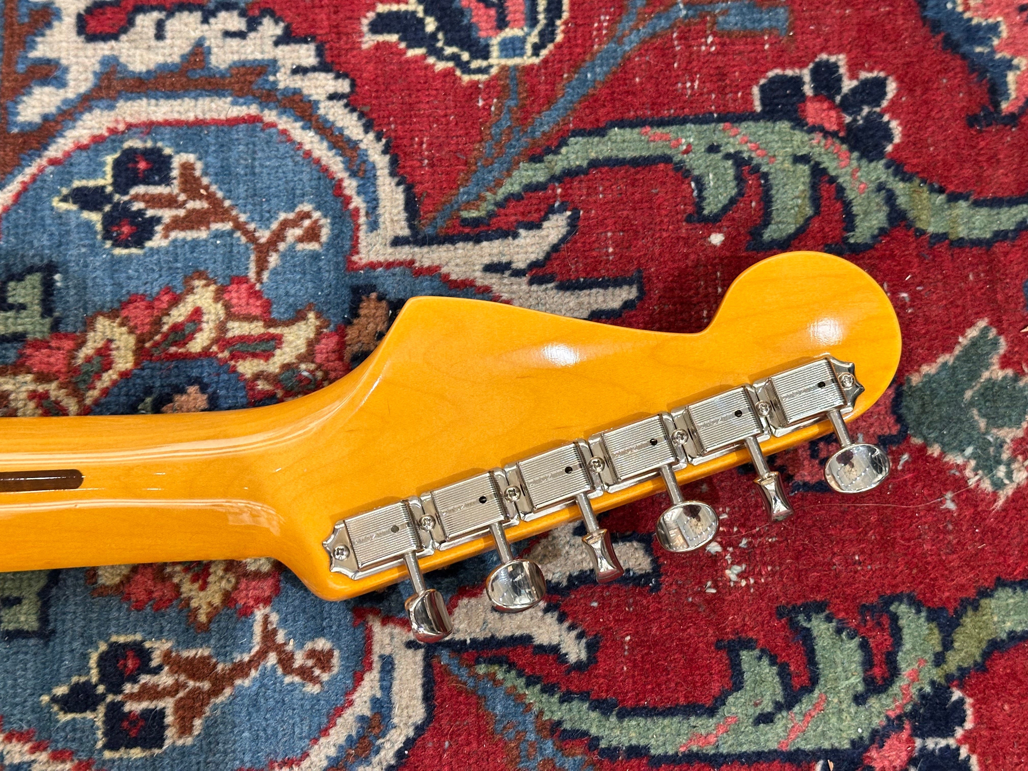 Fender American Vintage II Maple Neck Stratocaster 2023 Seafoam Green
