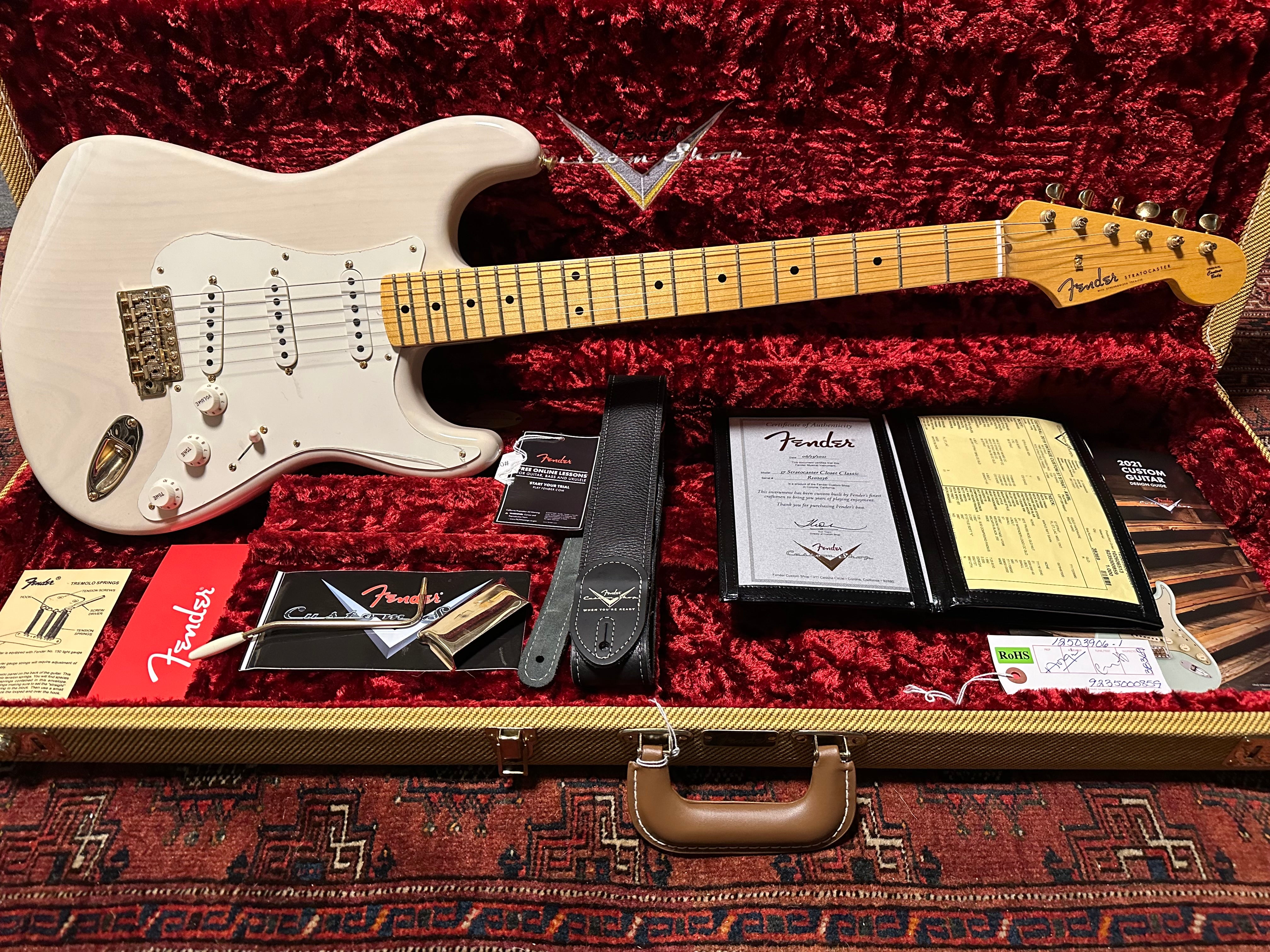 SOLD - Fender Custom Shop '57 "Mary Kaye" Closet Classic Stratocaster 2021 Aged White Blonde