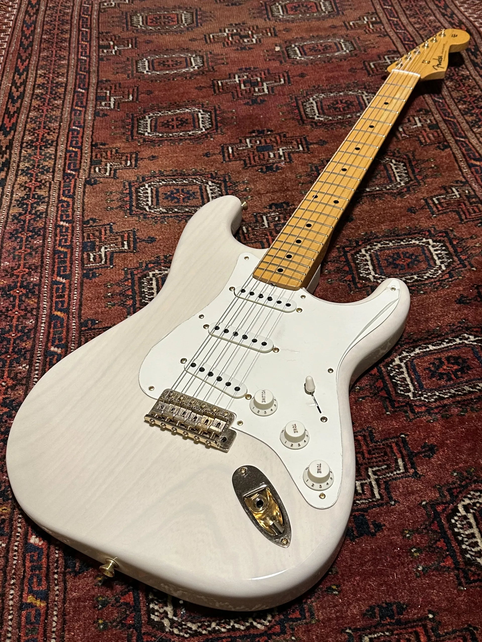SOLD - Fender Custom Shop '57 "Mary Kaye" Closet Classic Stratocaster 2021 Aged White Blonde