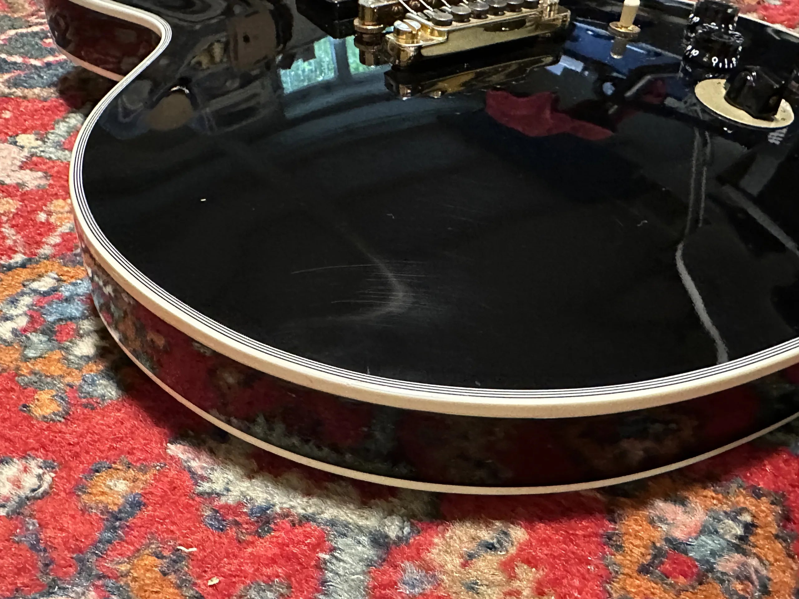 SOLD - Gibson Custom Shop Lucille B.B. King Tribute 2011 Black