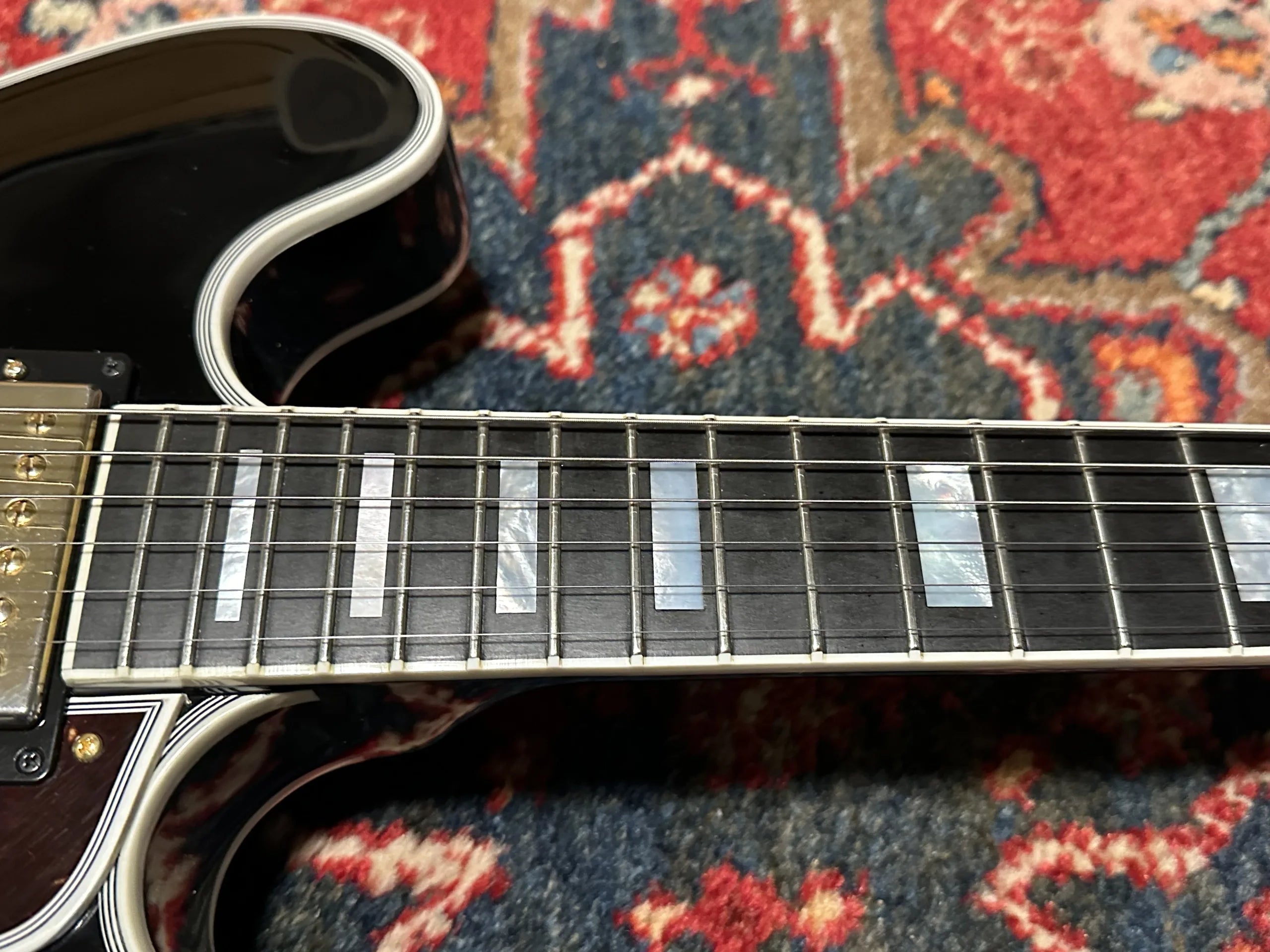 SOLD - Gibson Custom Shop Lucille B.B. King Tribute 2011 Black
