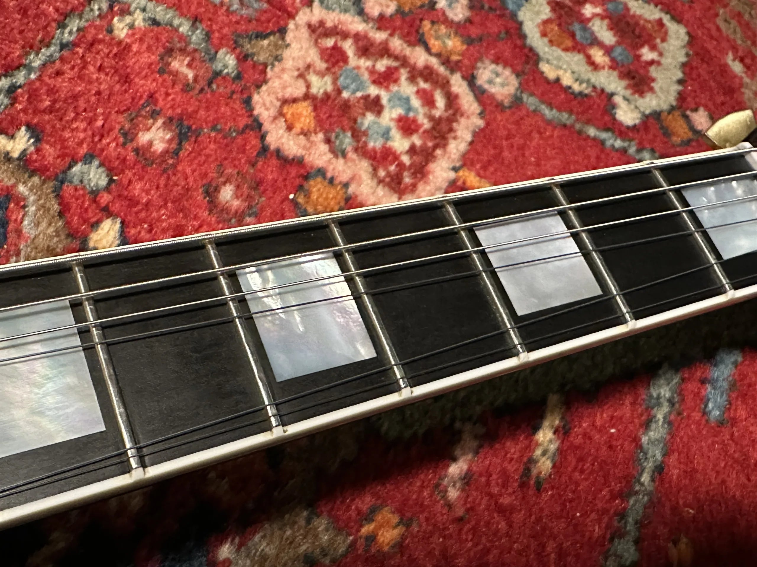 SOLD - Gibson Custom Shop Lucille B.B. King Tribute 2011 Black