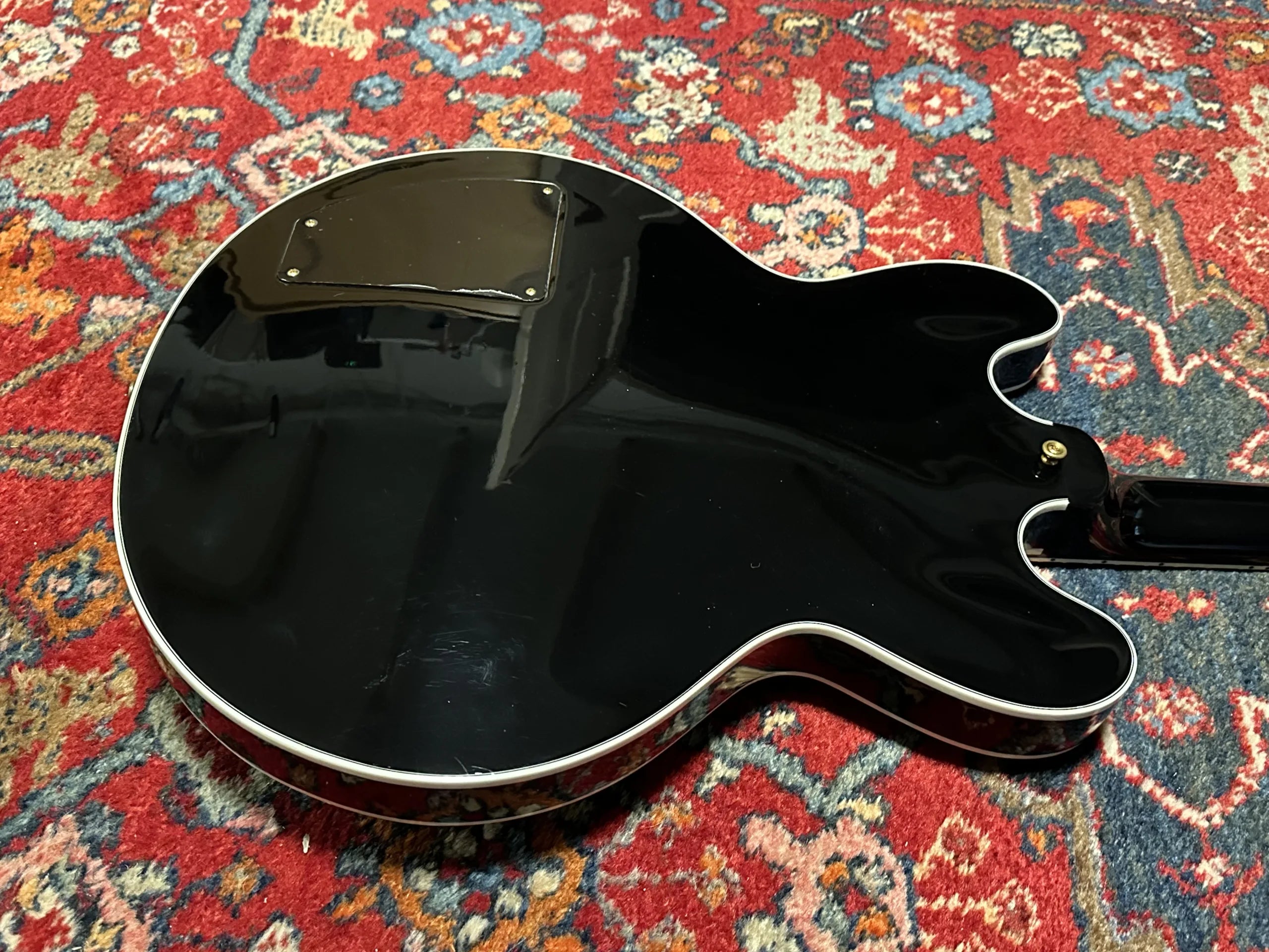 SOLD - Gibson Custom Shop Lucille B.B. King Tribute 2011 Black