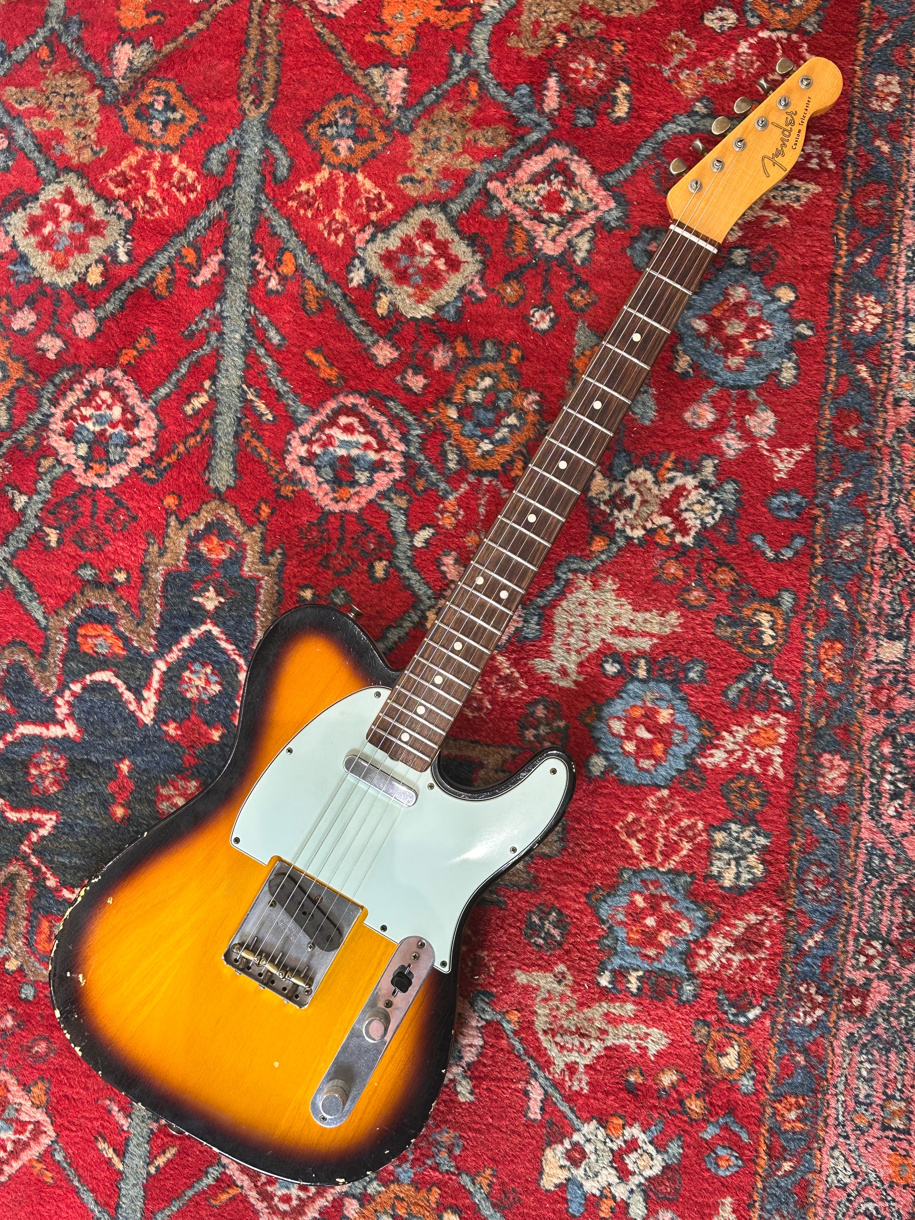 Fender Custom Shop ’60s Duo Tone LTD Abigail Ybarra pickups Relic Telecaster 2012 Sunburst