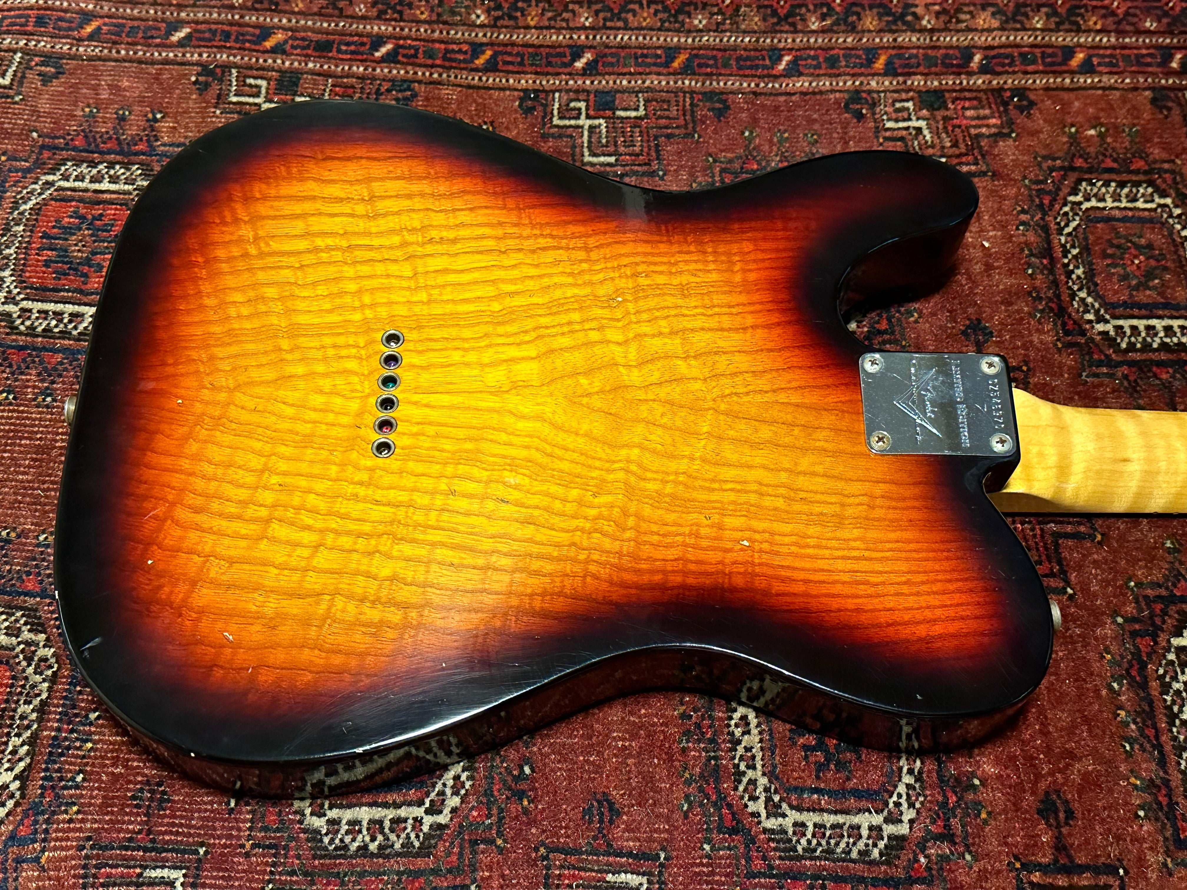 SOLD – 2020 Fender Custom Shop ’60s Thinline LTD Journeyman Telecaster Sunburst