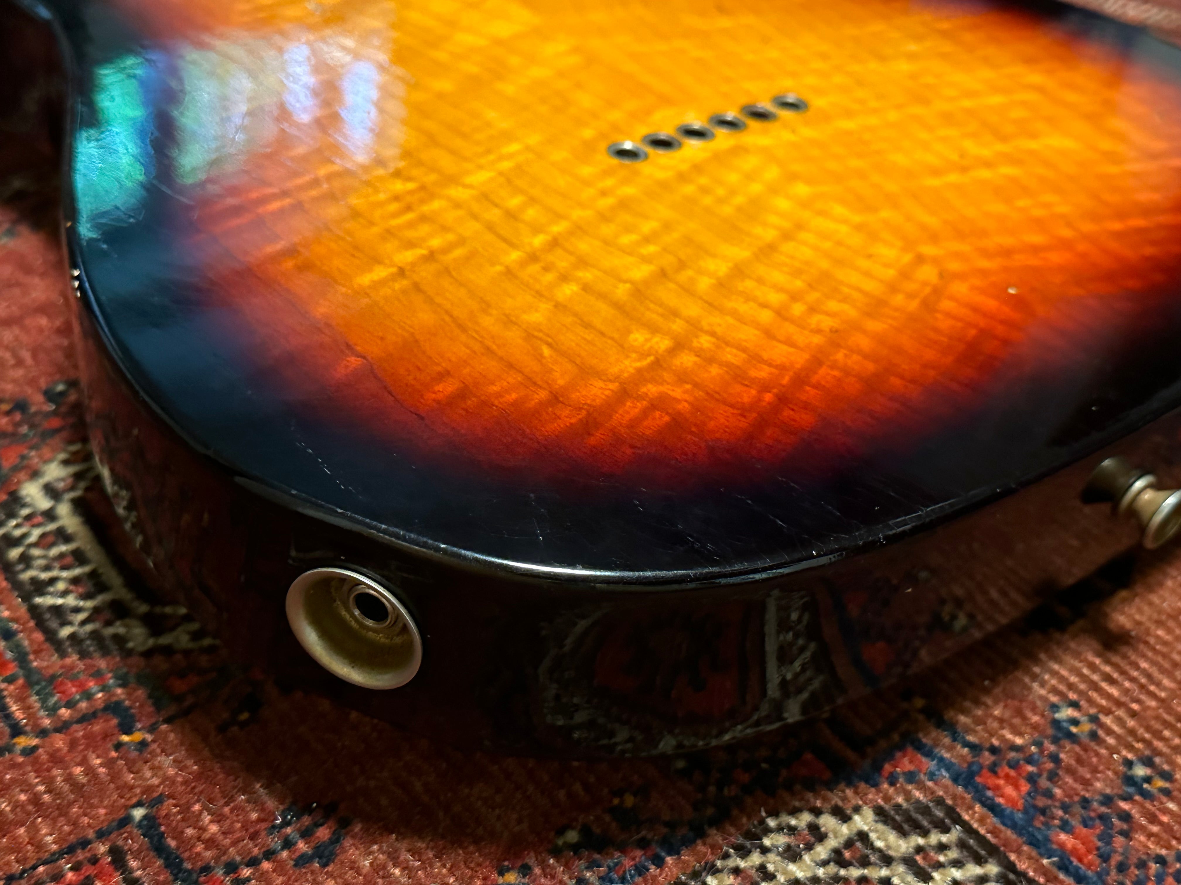 SOLD – 2020 Fender Custom Shop ’60s Thinline LTD Journeyman Telecaster Sunburst