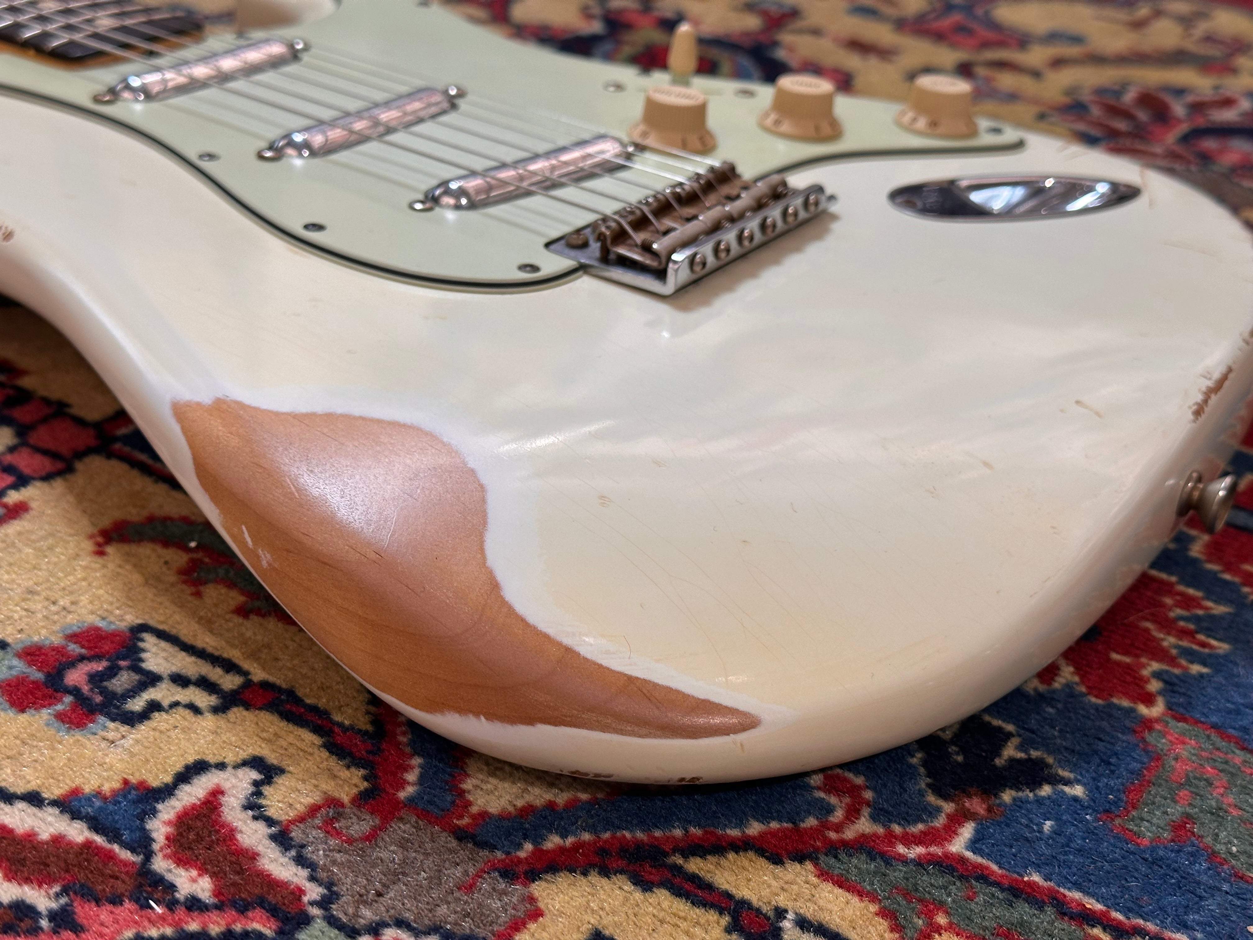 Fender Custom Shop '64 Heavy Relic (SRV Charley Inspired) 2008 Olympic White