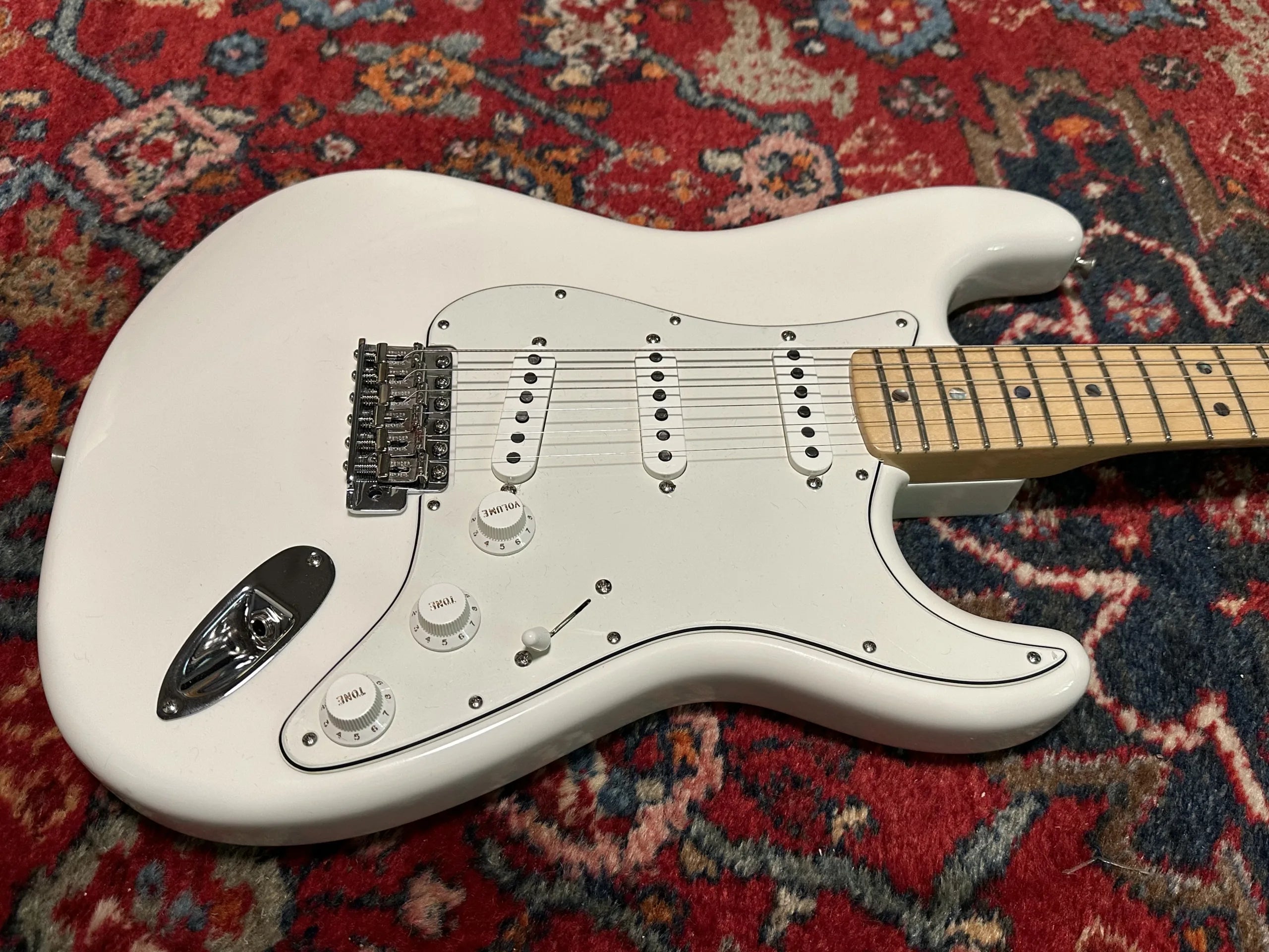SOLD - 2023 Fender Custom Shop Robin Trower Signature NOS Stratocaster Arctic White
