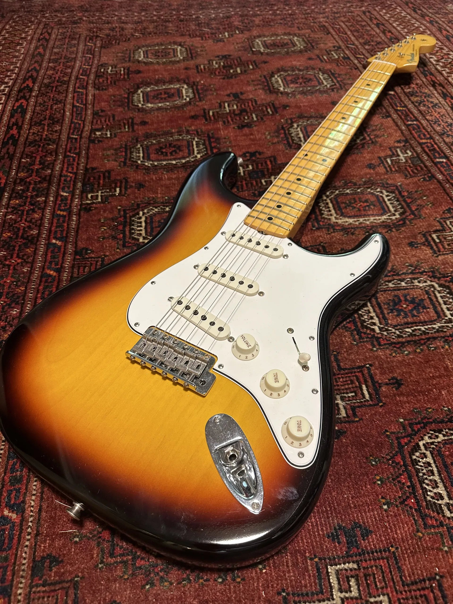 SOLD - 2023 Fender Custom Shop '62 Vintage Custom NOS Stratocaster Sunburst