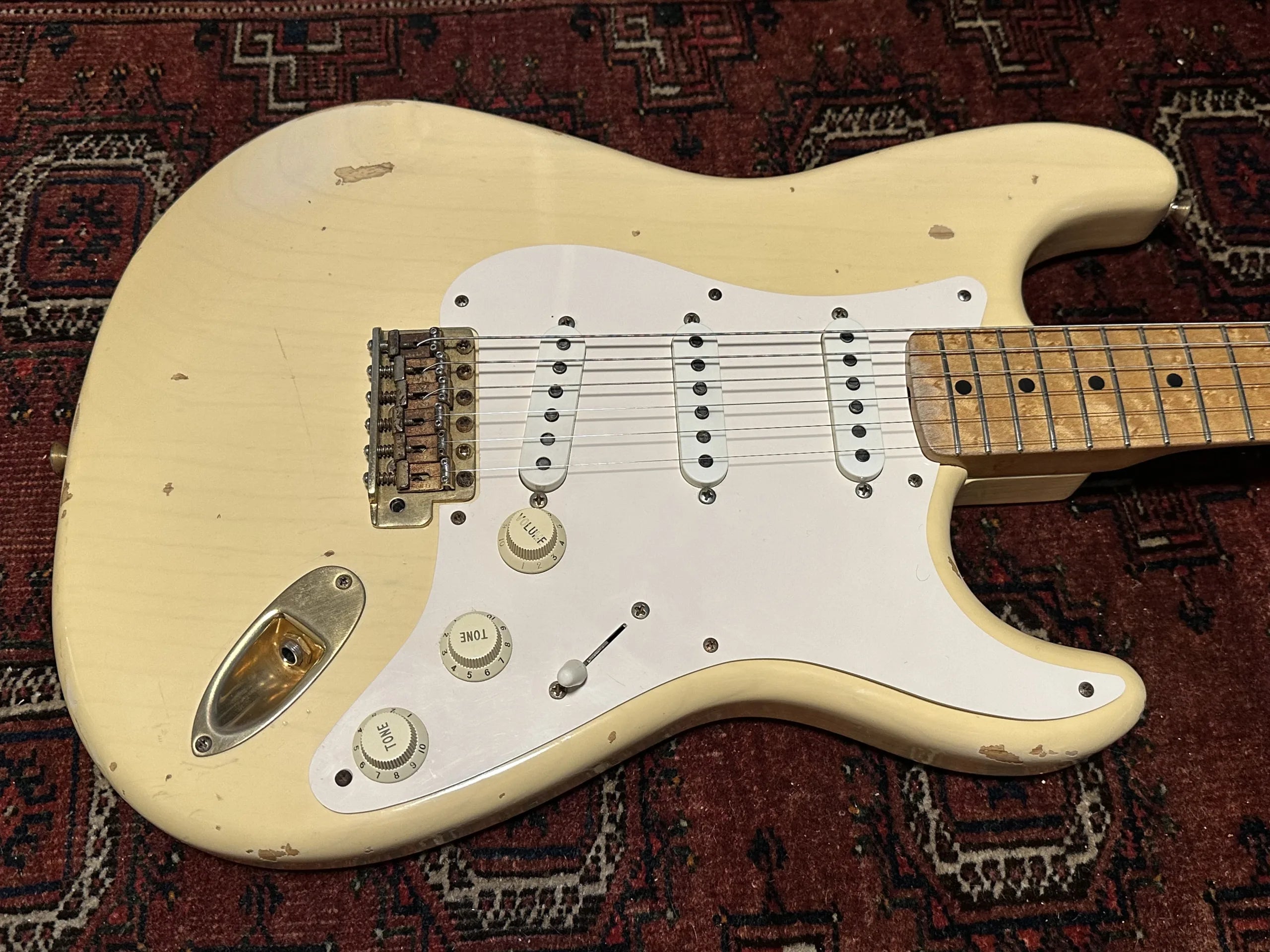SOLD - 1997 Fender Custom Shop '50s Cunetto Relic Stratocaster Vintage Blonde