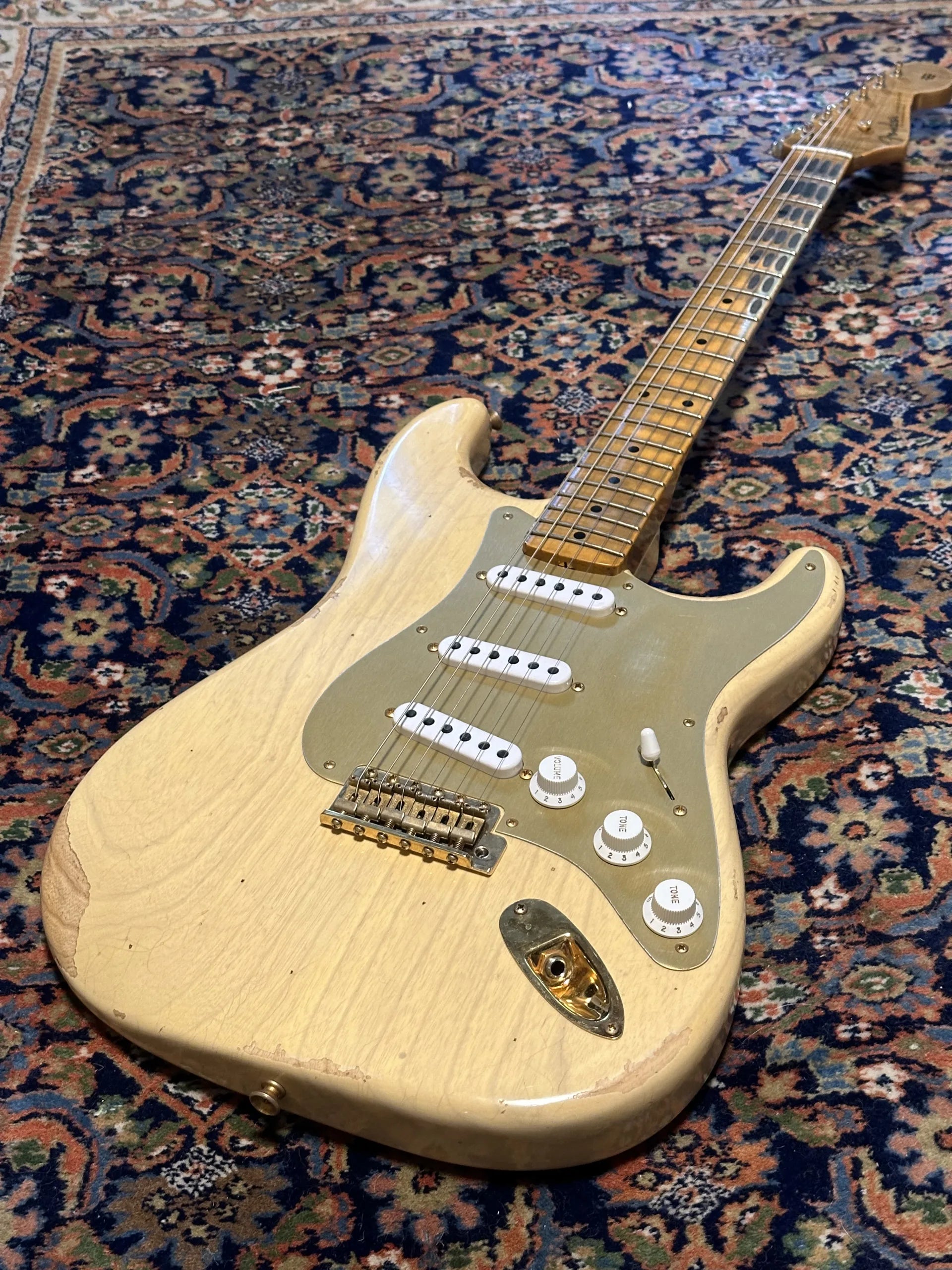 SOLD - 2023 Fender Custom Shop '55 LTD Relic Stratocaster Honey Blonde
