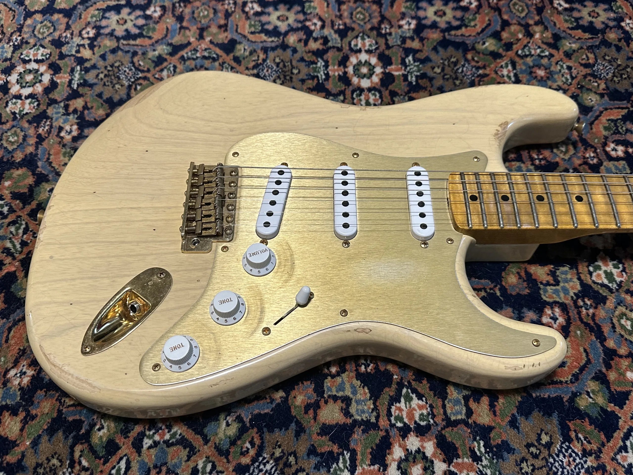 SOLD - 2023 Fender Custom Shop '55 LTD Relic Stratocaster Honey Blonde