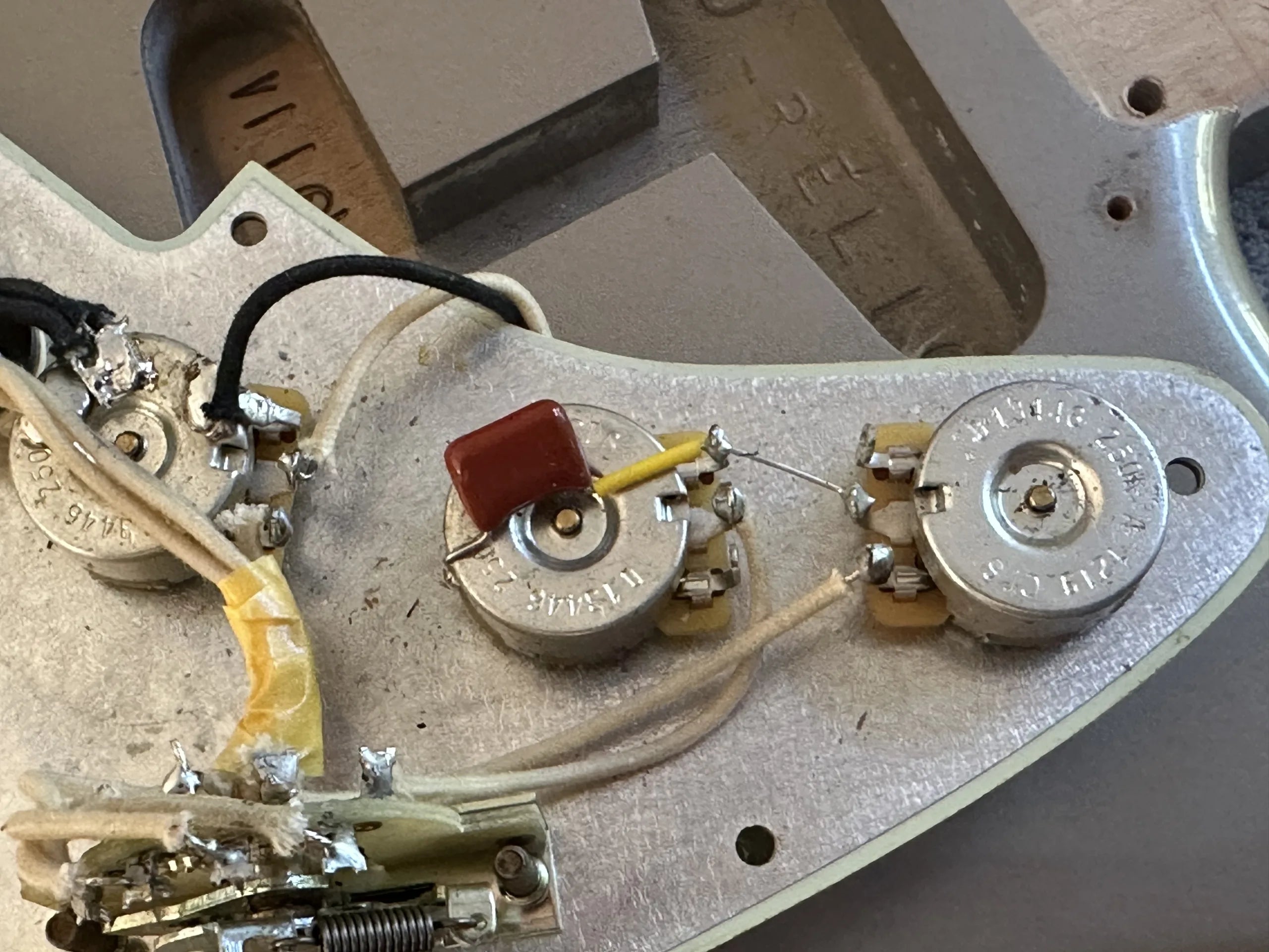 SOLD - 2012 Fender Custom Shop '60 Relic Stratocaster Shoreline Gold