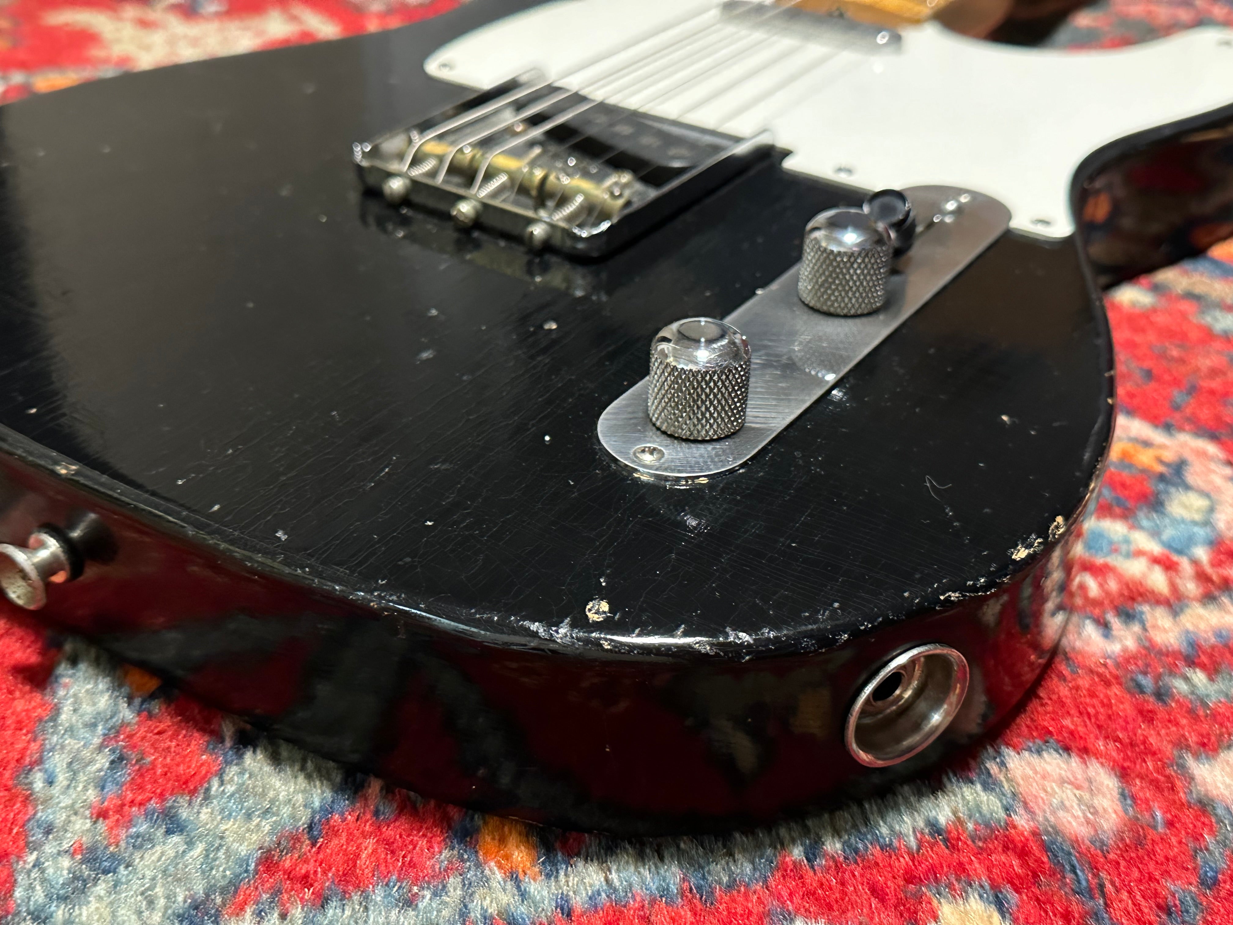 SOLD – 1998 Fender Custom Shop ’51 Nocaster “Cunetto” Relic Black