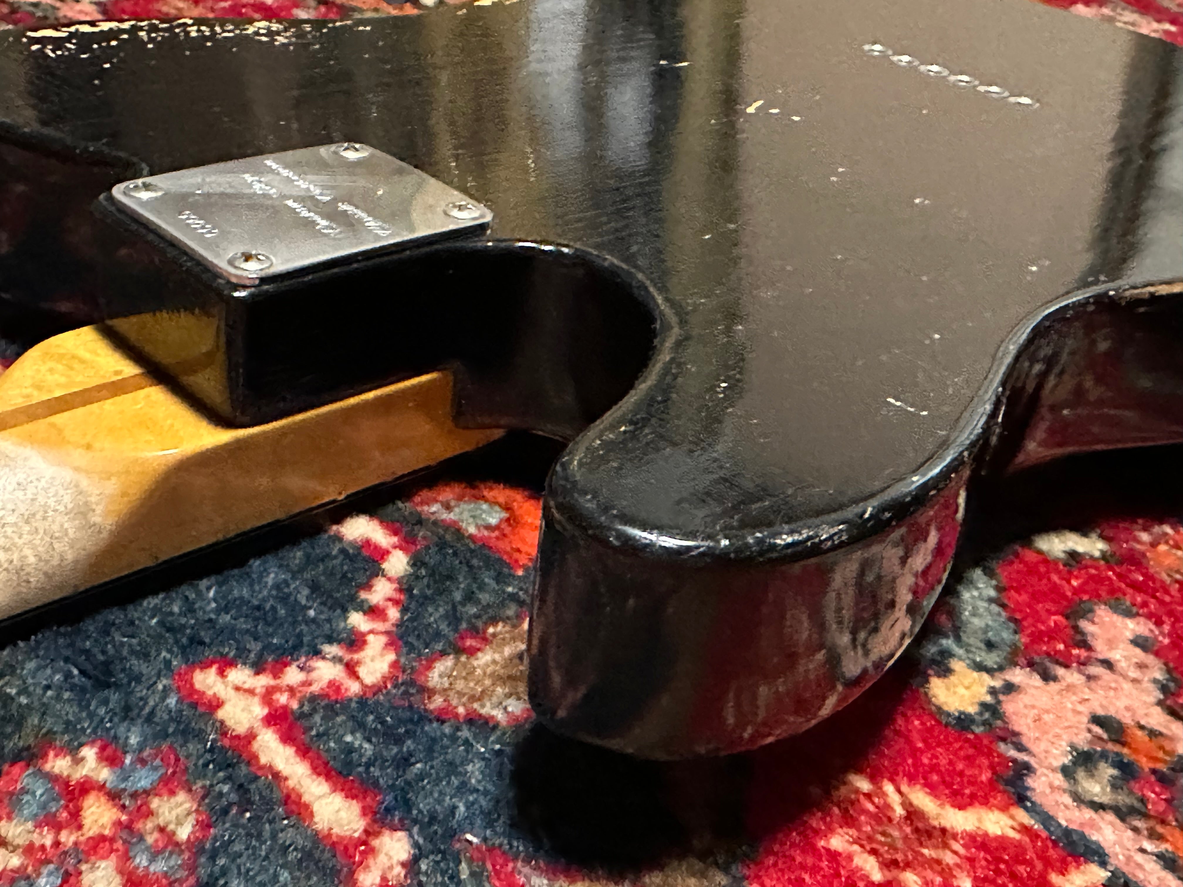 SOLD – 1998 Fender Custom Shop ’51 Nocaster “Cunetto” Relic Black