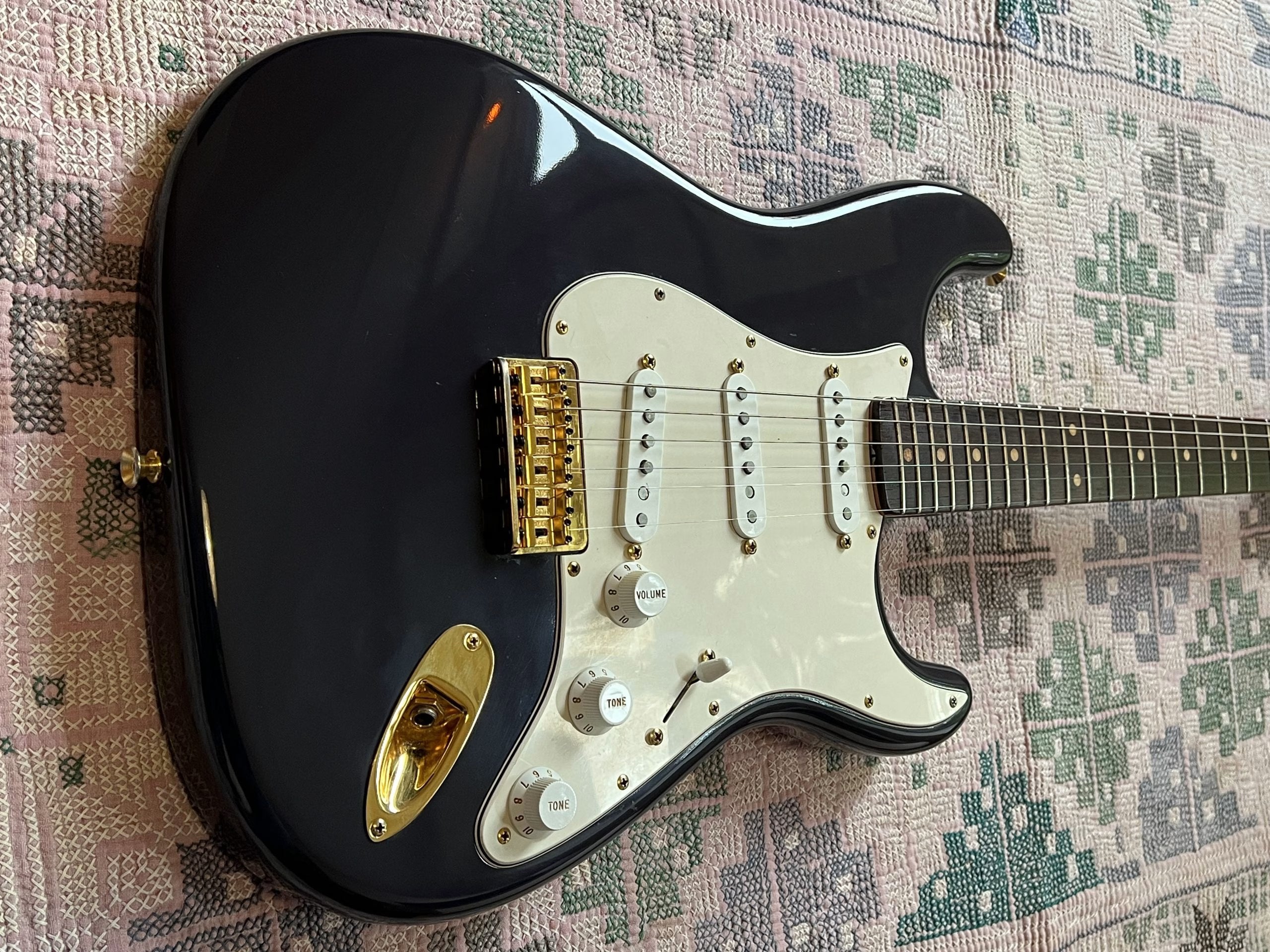 SOLD - 2005 Custom Shop Robert Cray Signature Violet