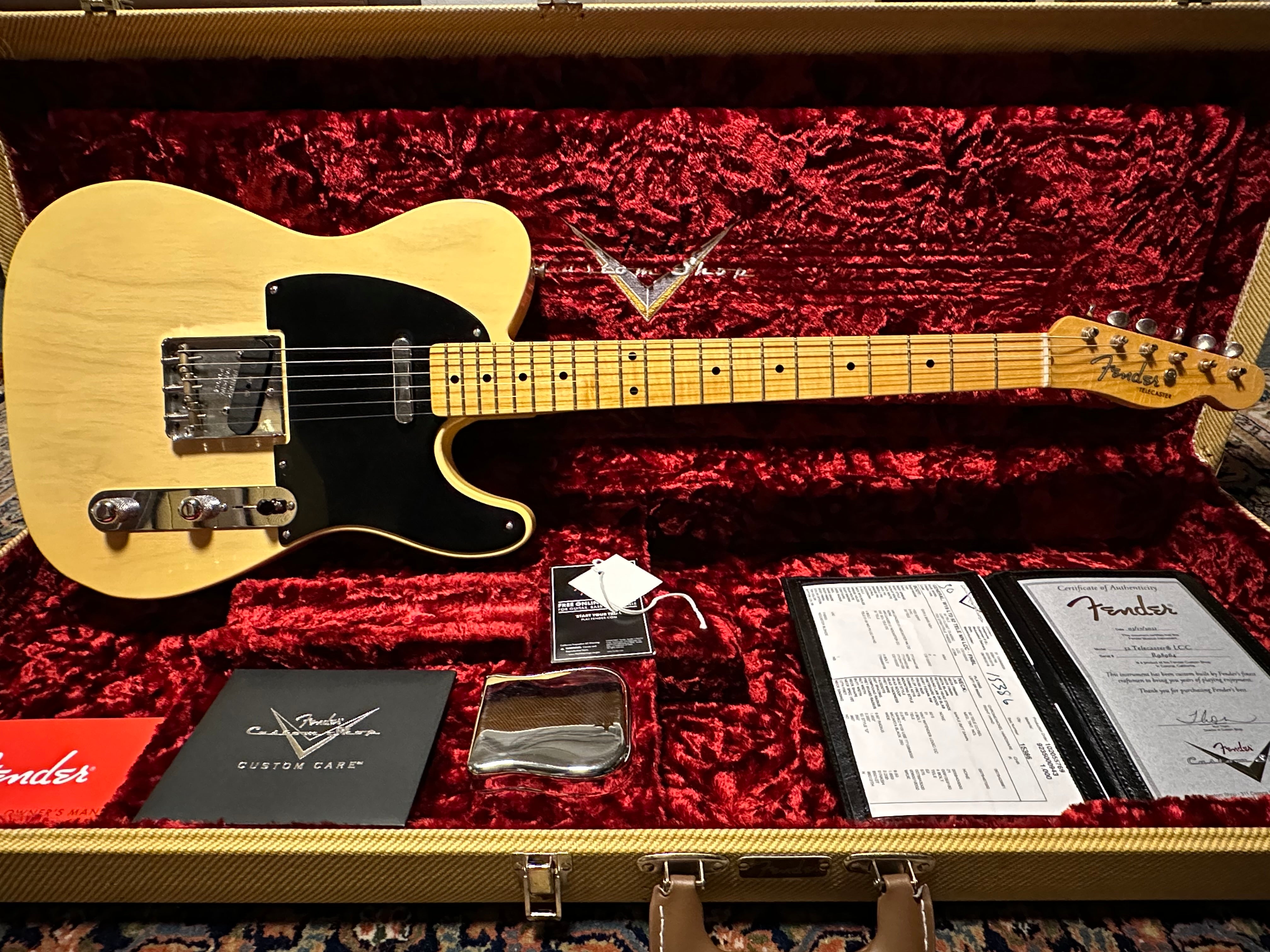 SOLD – 2021 Fender Custom Shop ’52 LTD Closet Classic Telecaster Blonde