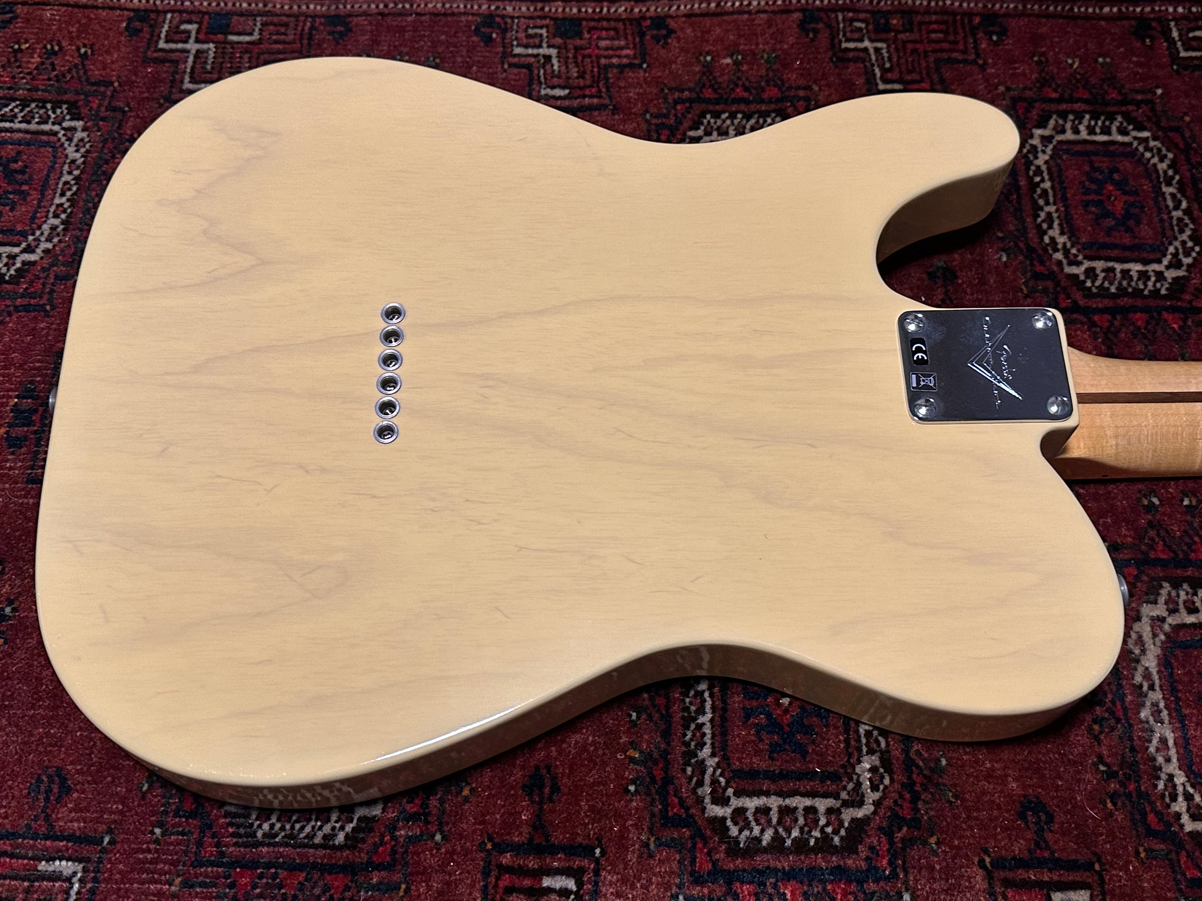 SOLD – 2023 Fender Custom Shop ’52 Timemachine NOS Telecaster Faded Nocaster Blonde
