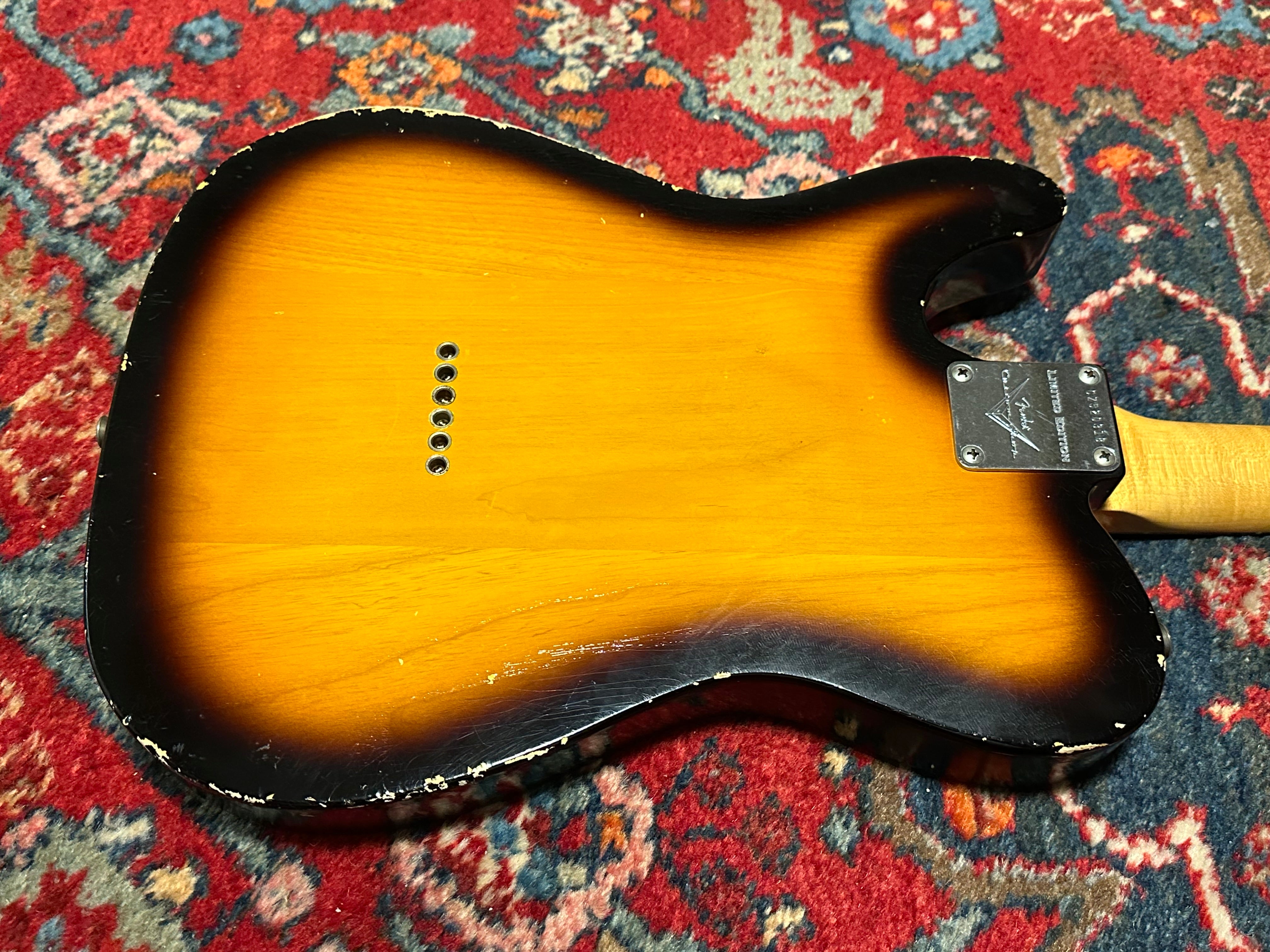 Fender Custom Shop ’60s Duo Tone LTD Abigail Ybarra pickups Relic Telecaster 2012 Sunburst