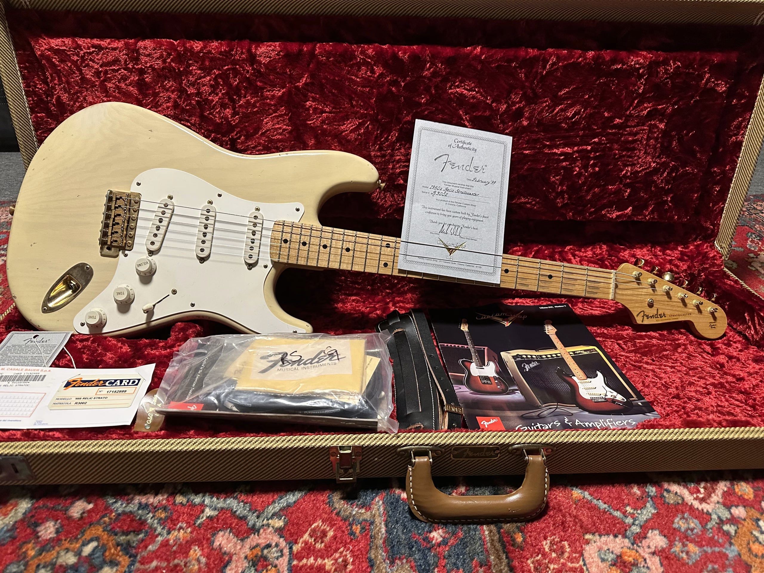 SOLD - 1999 Fender Custom Shop '50s Cunetto Relic Stratocaster 'Mary Kaye' Vintage Blonde