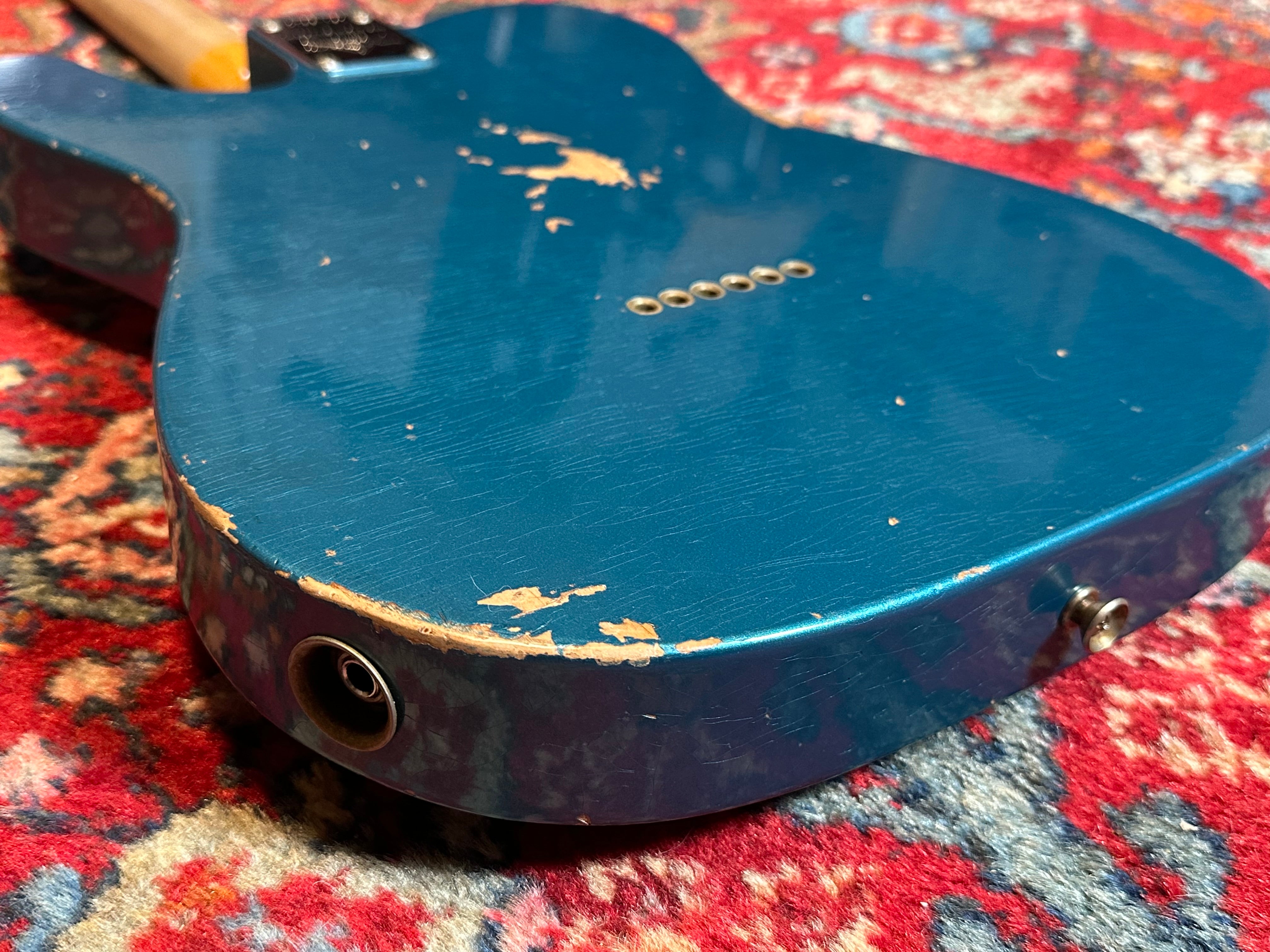 SOLD – 2023 Fender Custom Shop ’60 Limited Edition Relic Telecaster in Ocean Tuquoise