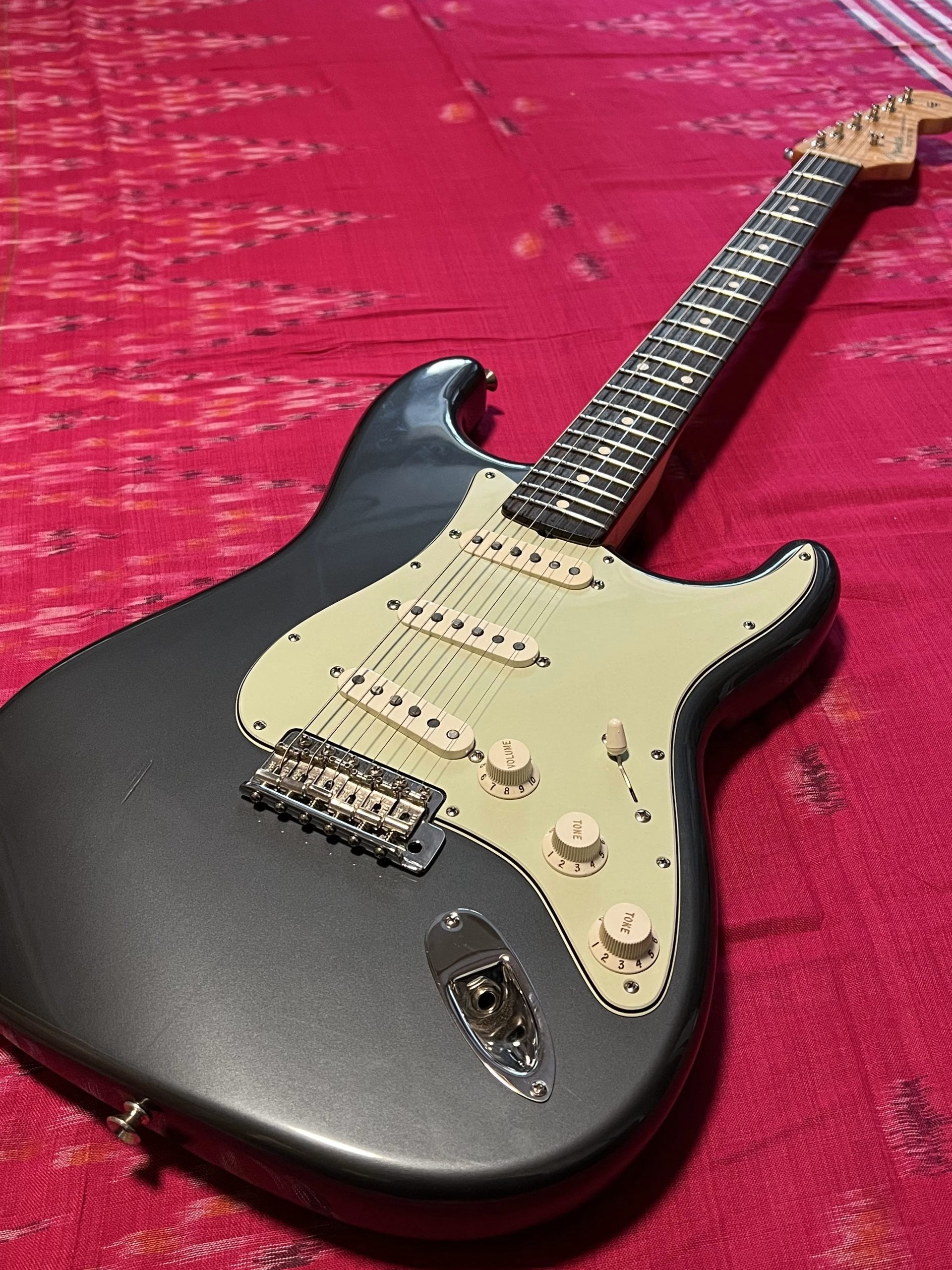 SOLD - 2008 Custom Shop 60 NOS Stratocaster Grey