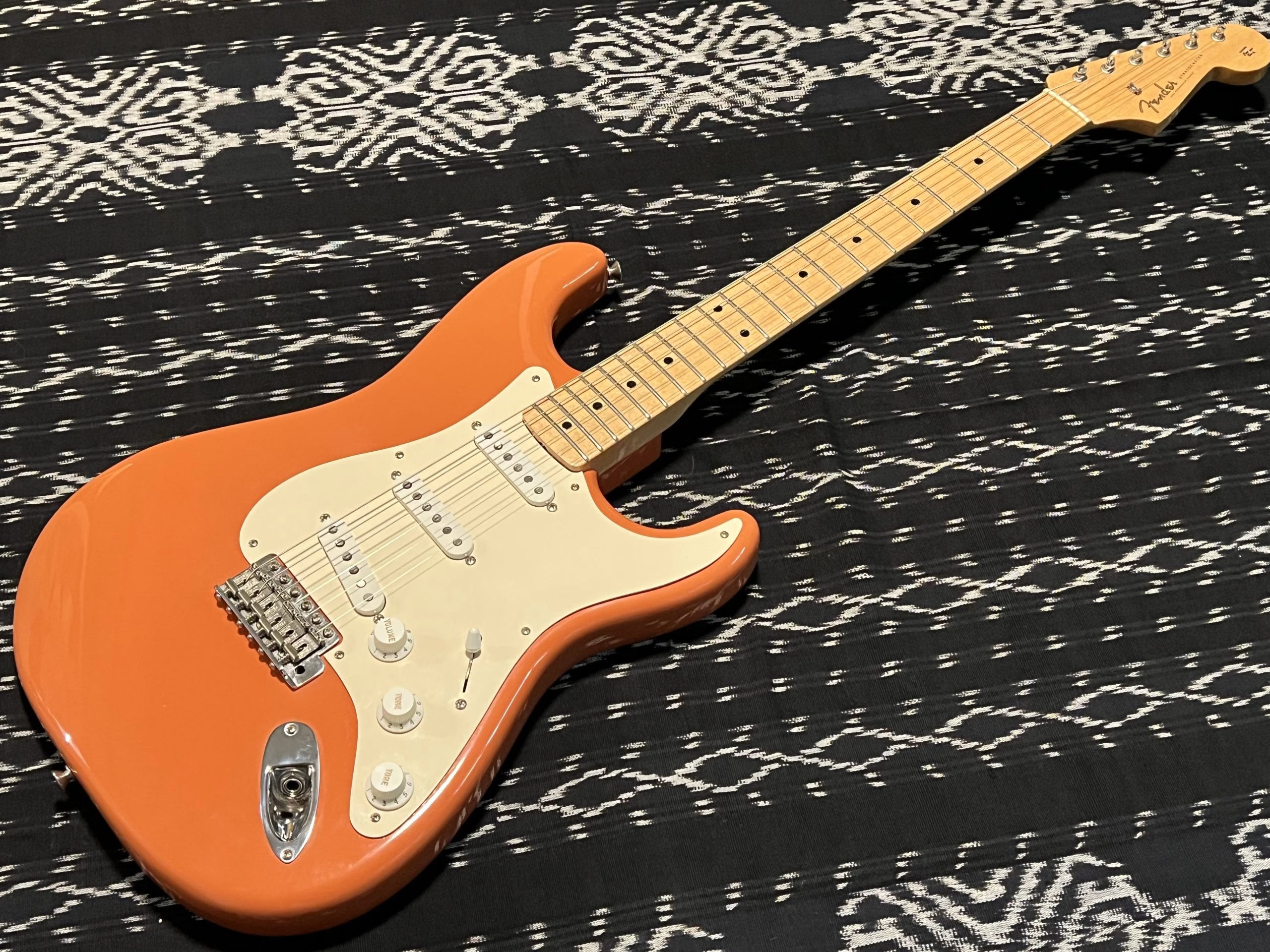 SOLD - 2004 Fender Custom Shop 57 California Beach Limited Edition NOS Stratocaster Coral Sunset